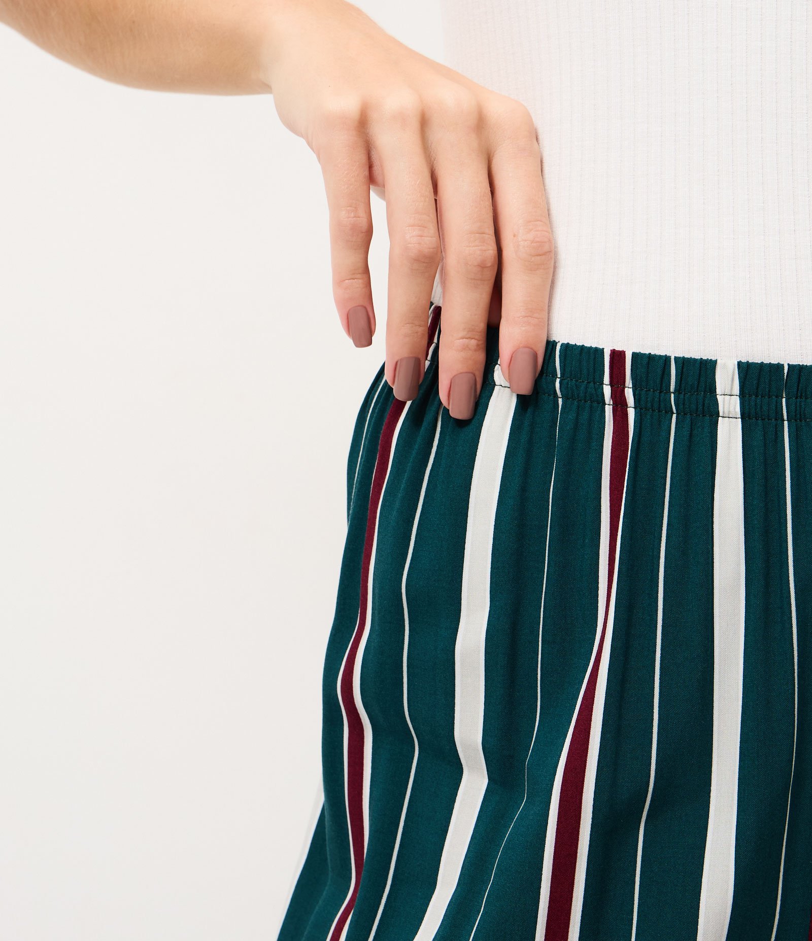 Trio de Pijama Longo em Viscose com Estampa de Listras Verde 4