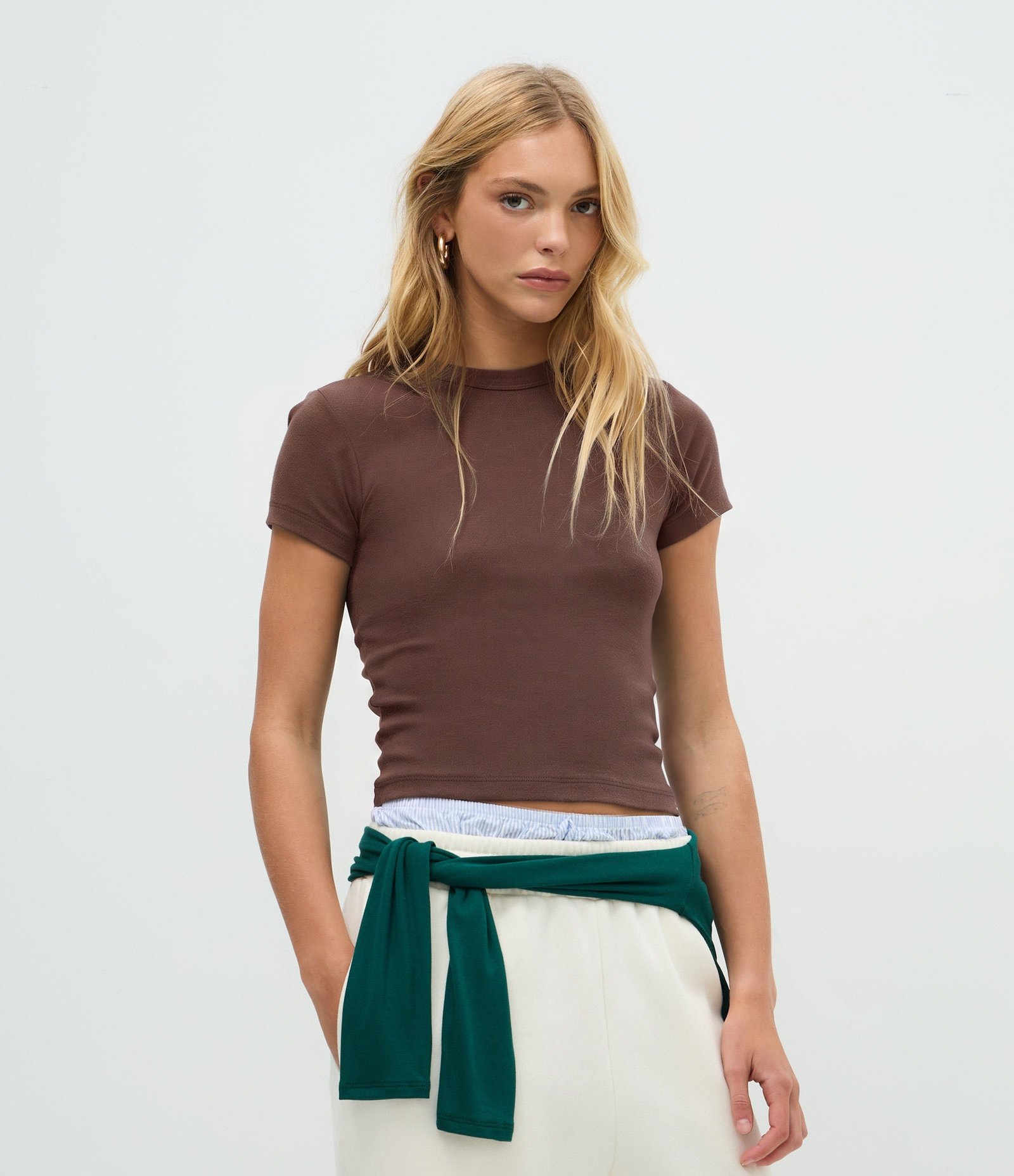 Blusa Justinha em Algodão com Mangas Curtas Marrom 1