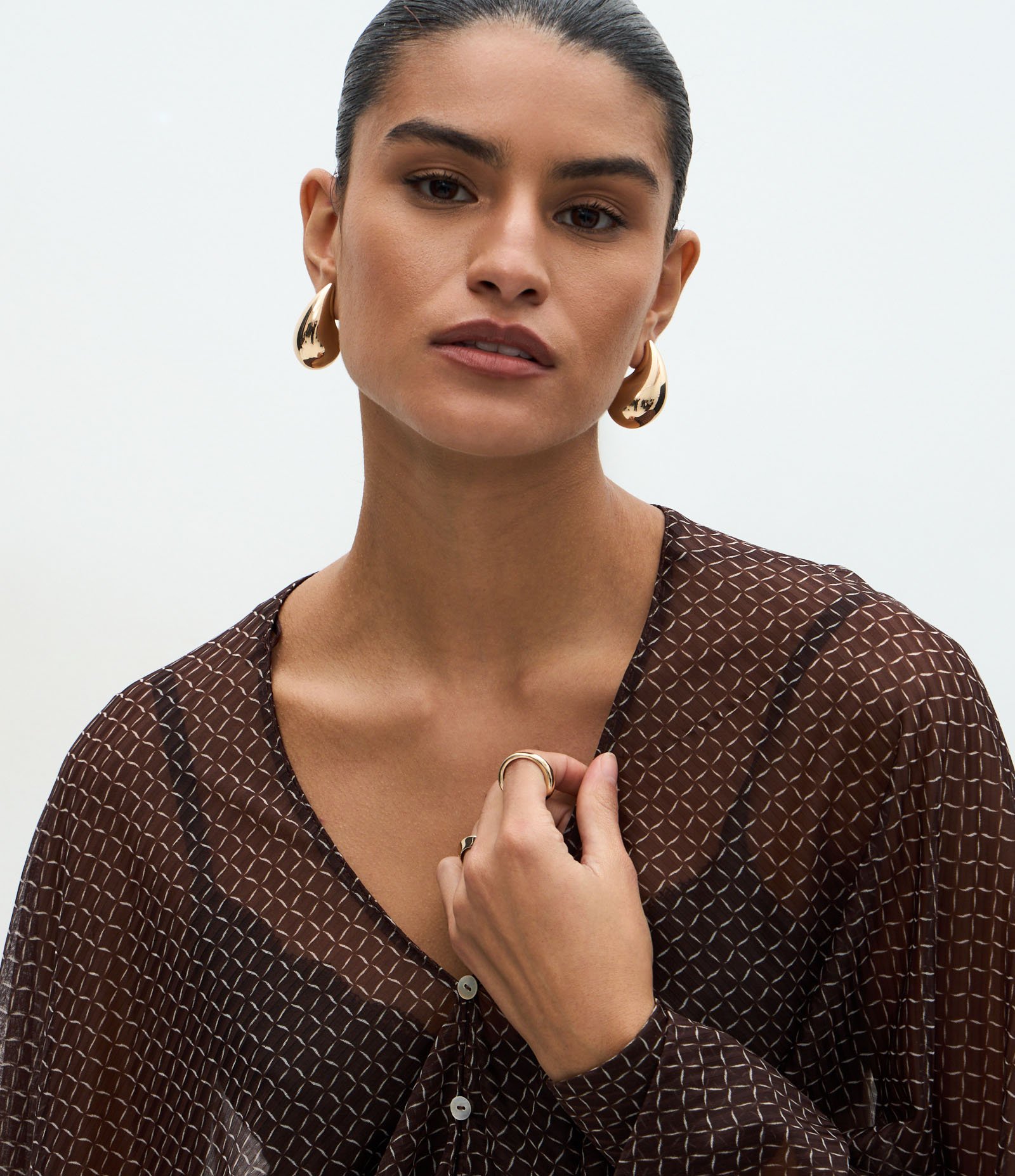 Blusa Ampla com Mangas Longas Marrom 3