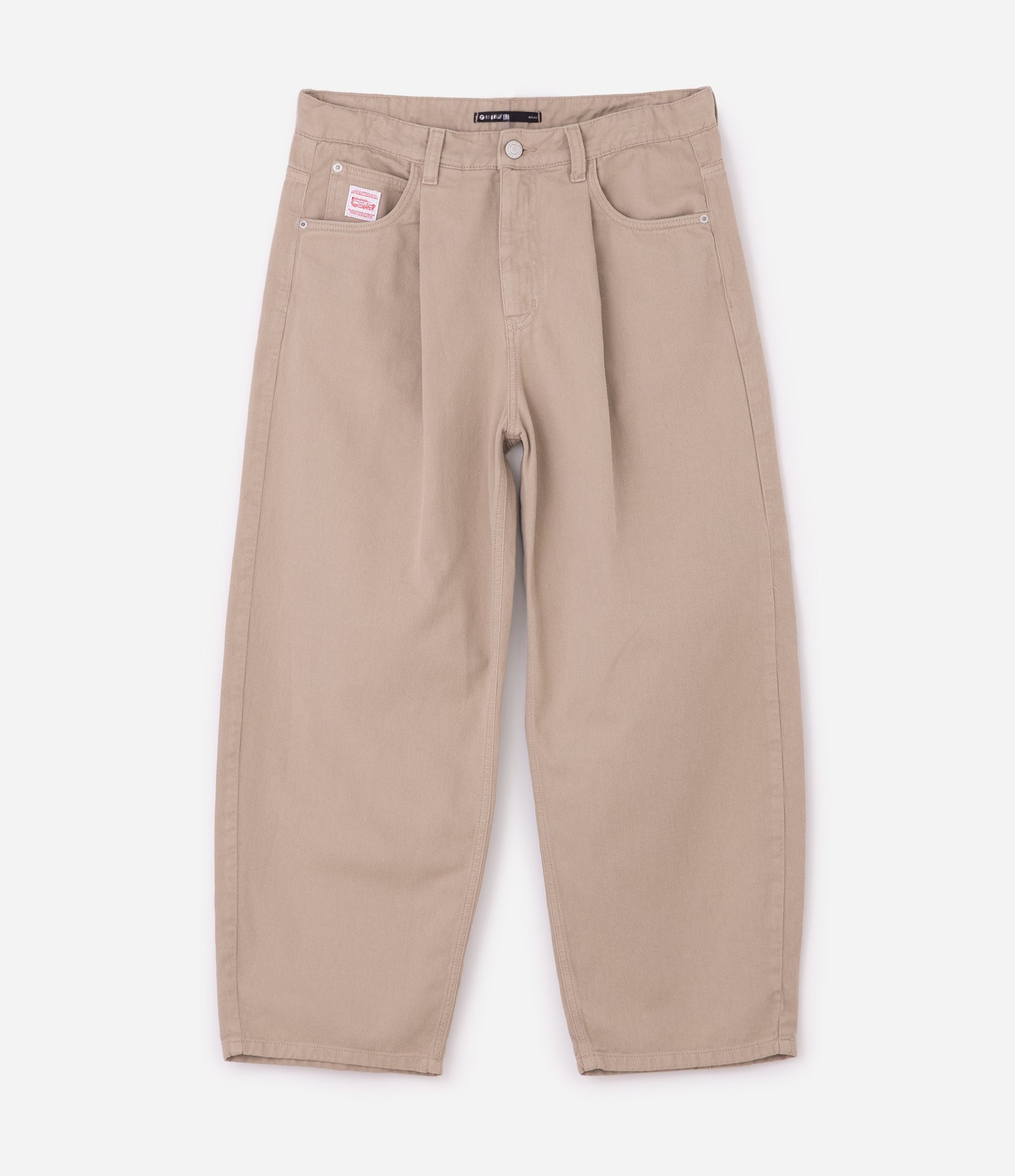 Calça Chino em Sarja com Pregas Bege 4