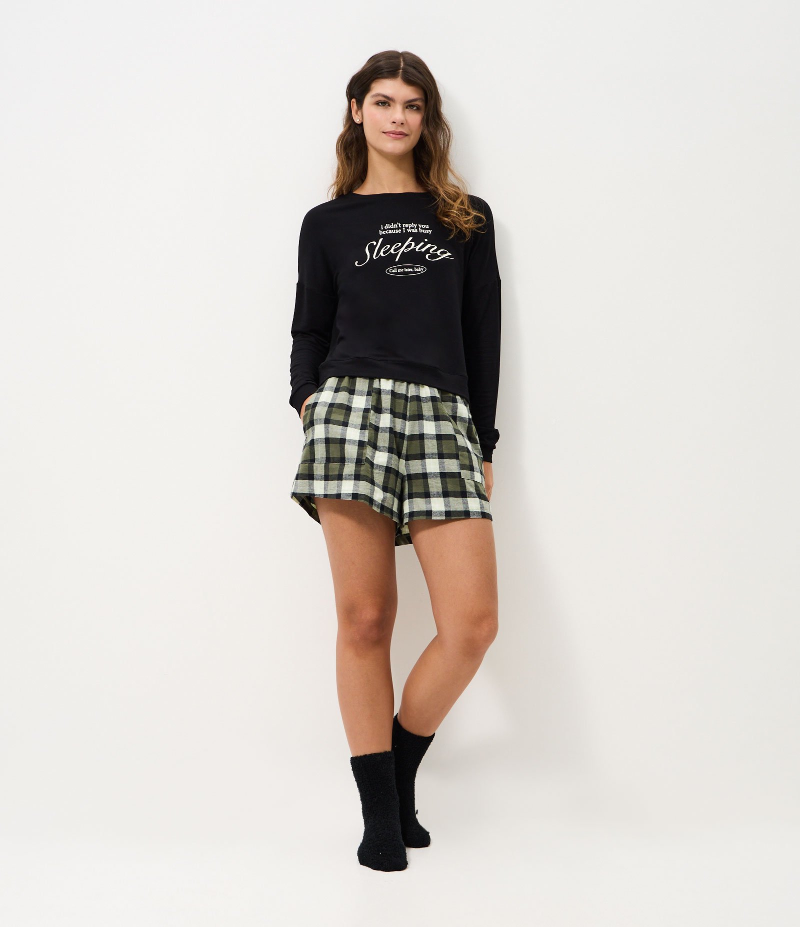 Blusa de Pijama Oversized em Moletom com Estampa Lettering Preto 2