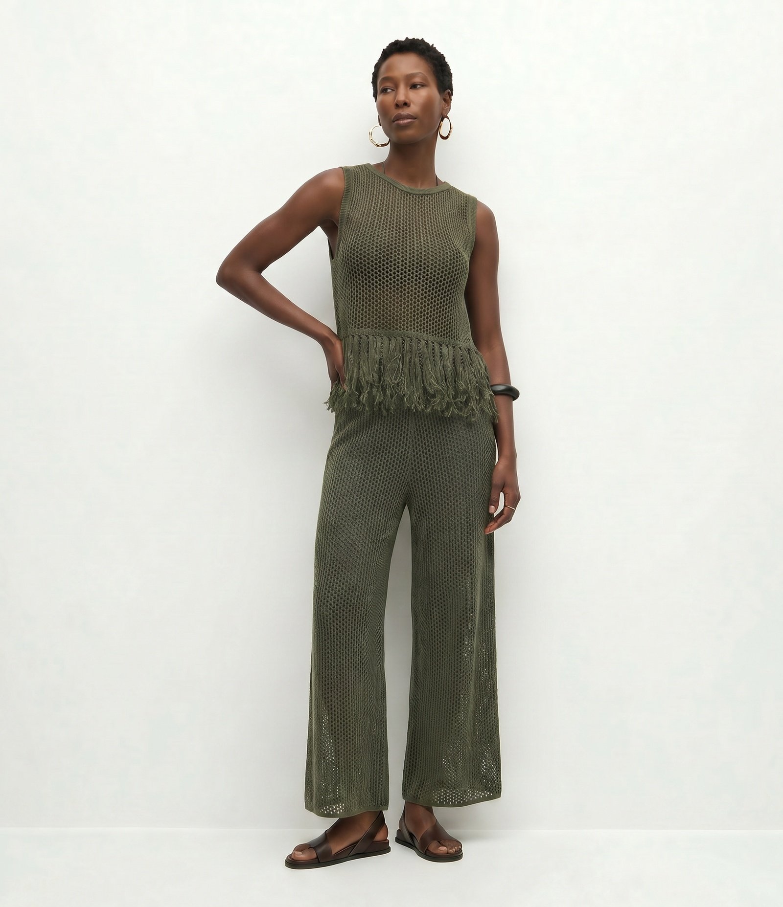Blusa em Tricô com com Ponto Trabalhado e Franjas Verde 1