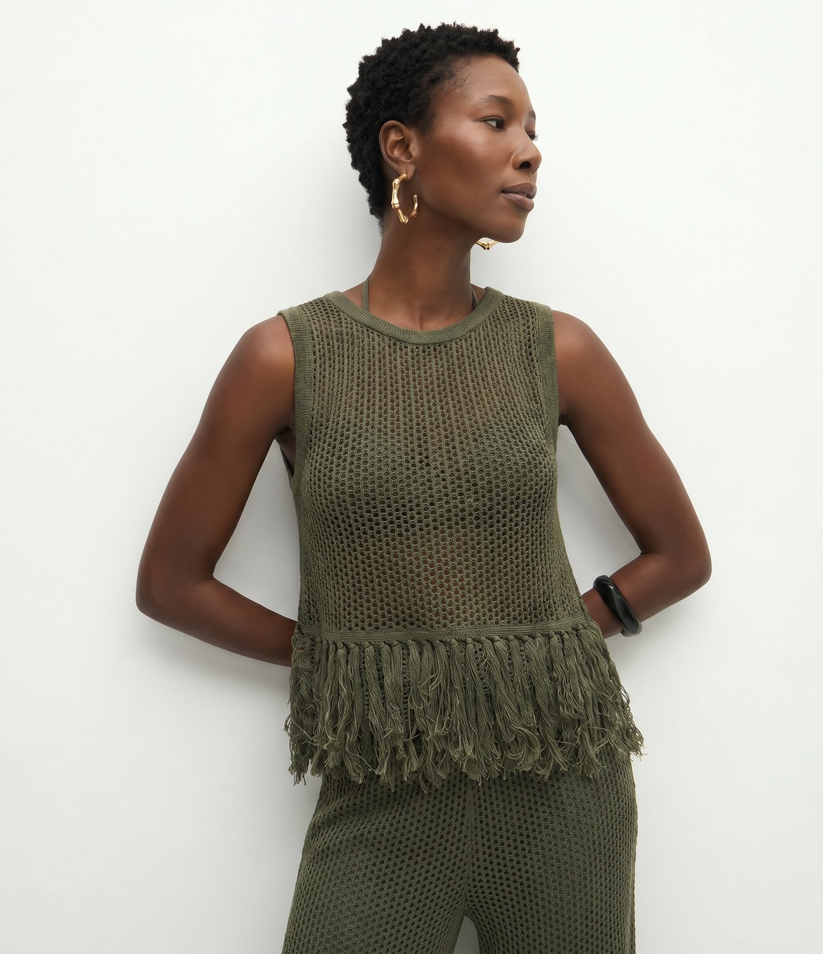 Blusa em Tricô com com Ponto Trabalhado e Franjas Verde 2