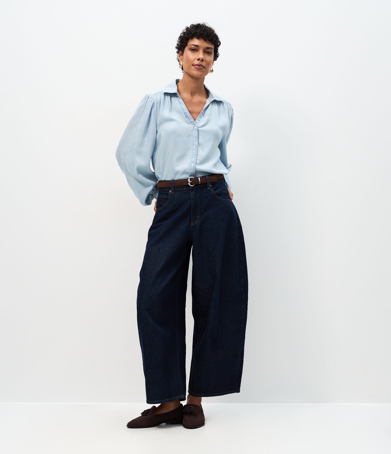 Camisa em Jeans com Manga Bufante e Abotoamento Frontal Azul 2