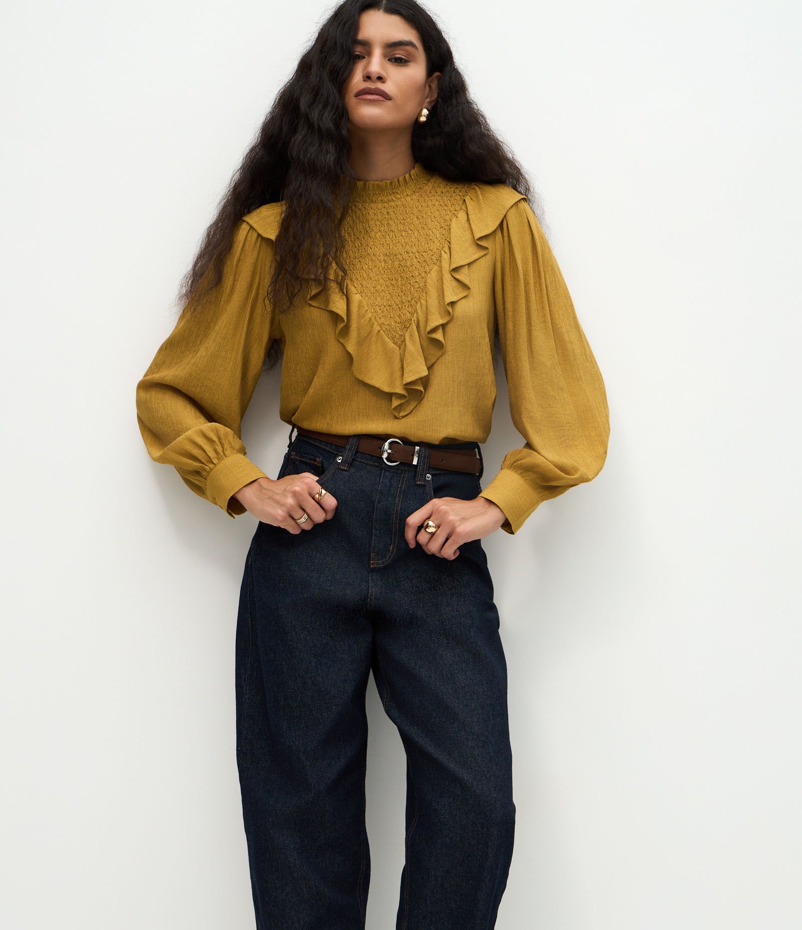 Calça Cenoura em Jeans com Cintura Alta Azul Escuro 2