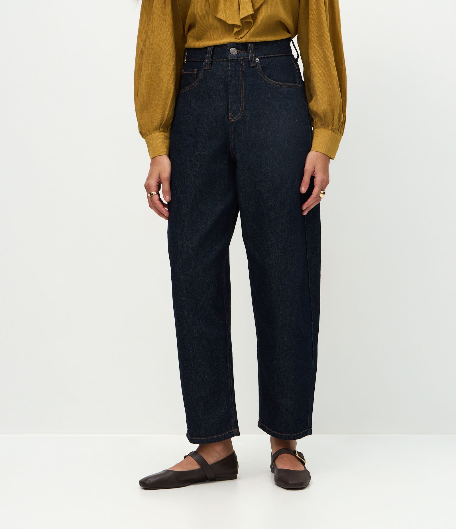 Calça Cenoura em Jeans com Cintura Alta Azul Escuro 3