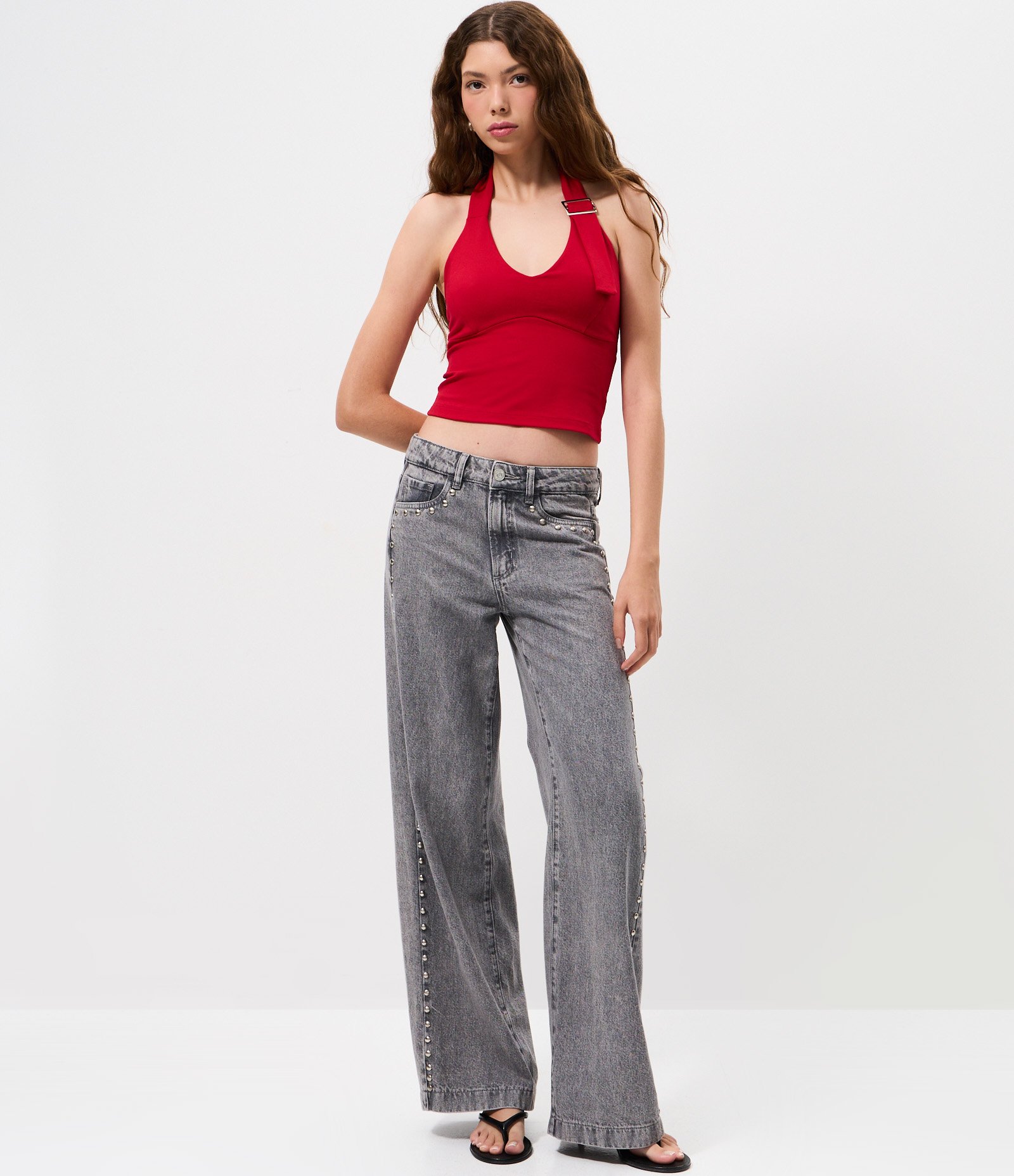 Blusa Frente Única em Ponto Roma com Aviamento Vermelho 2