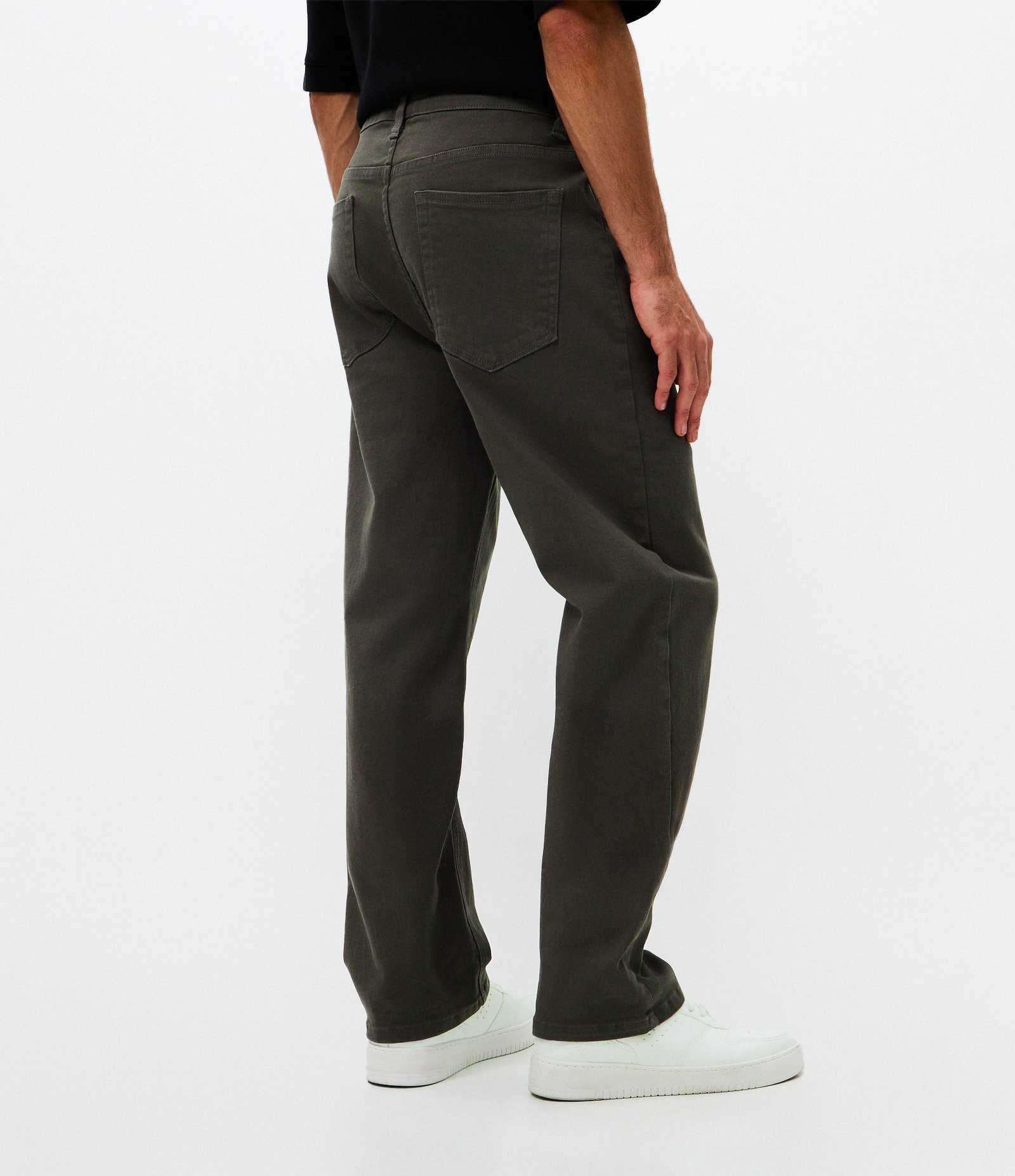 Calça Reta Vintage em Sarja Marrom 3