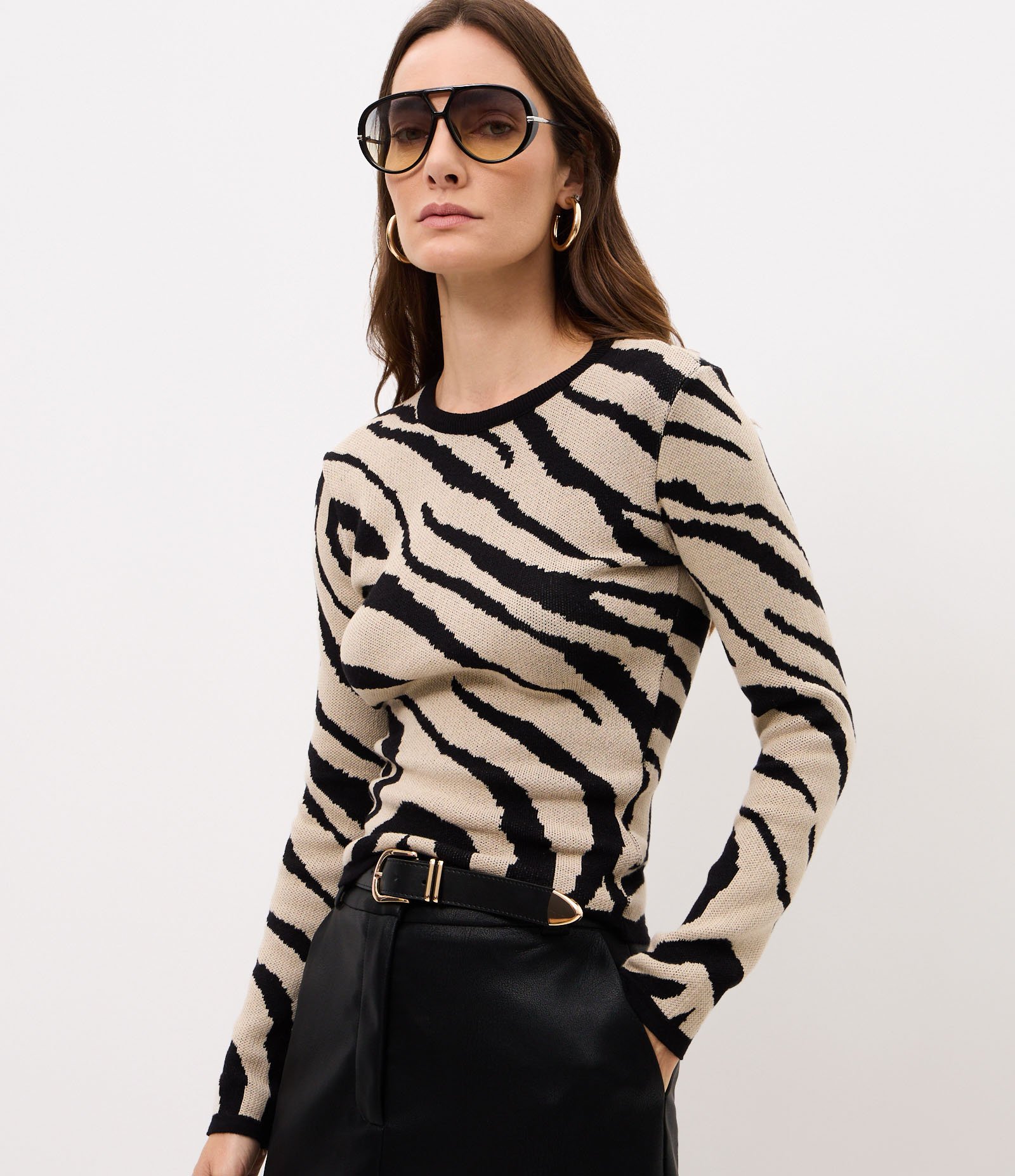 Suéter em Tricô com Estampa Animal Print Bege/Preto 1