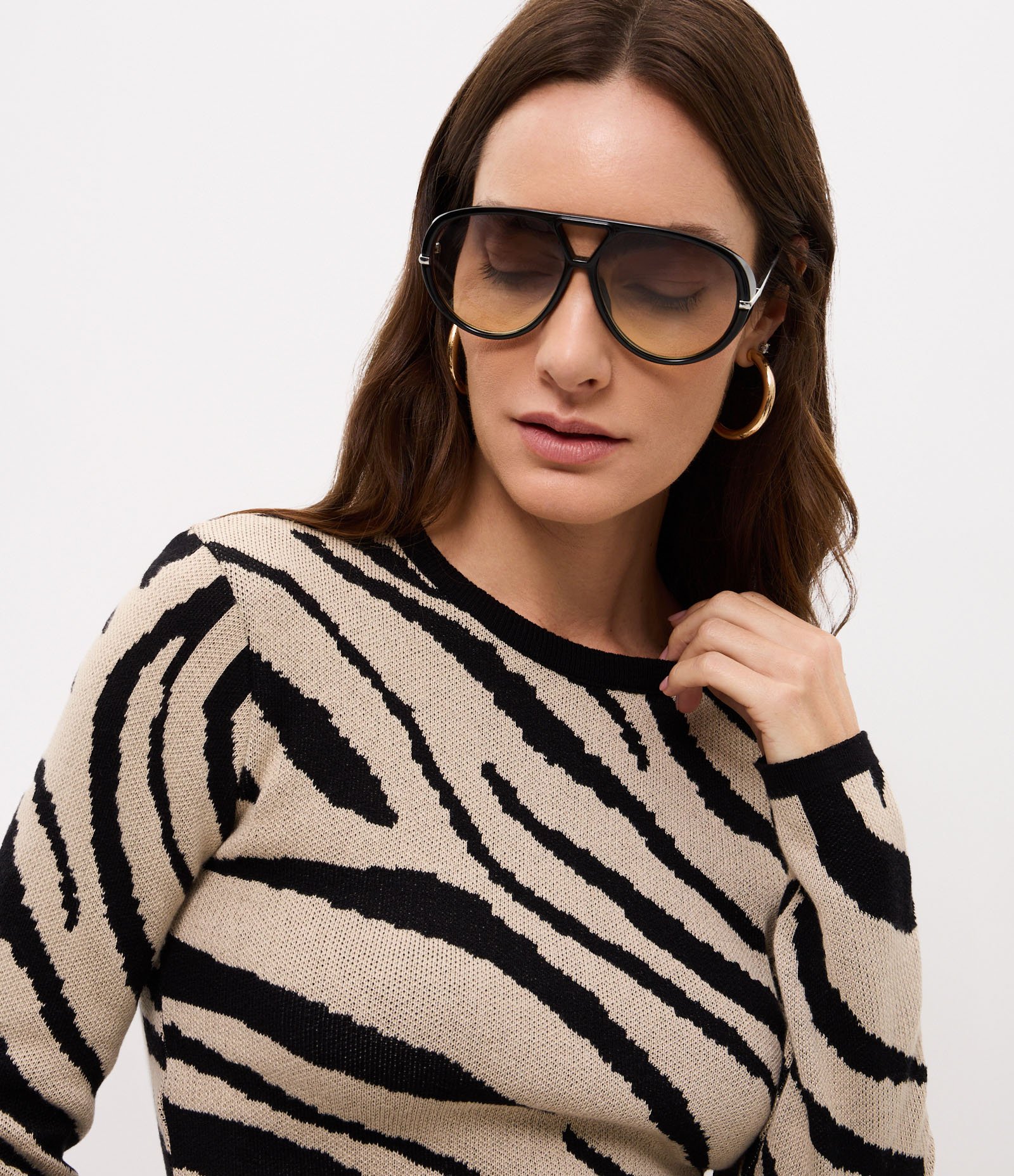 Suéter em Tricô com Estampa Animal Print Bege/Preto 3