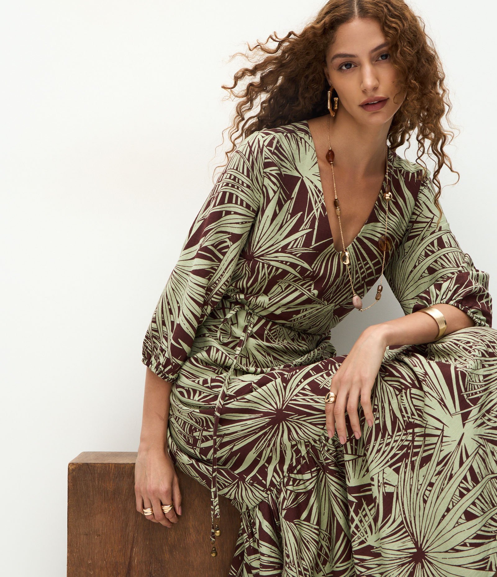 Vestido Longo Estampado em Viscose com Manga Bufante Marrom/Verde 5
