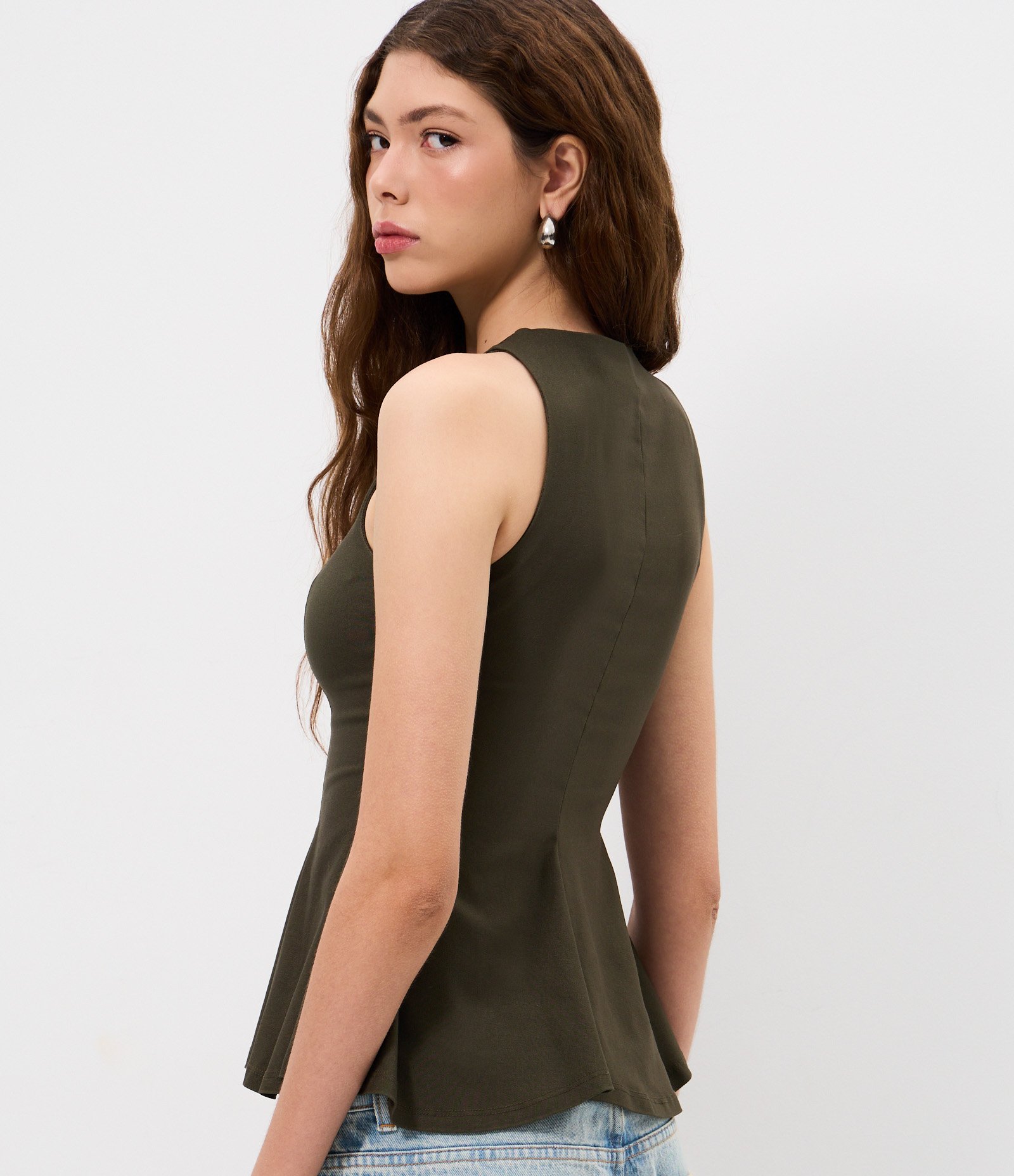 Blusa Peplum em Bengaline com Gola Halter Verde 4