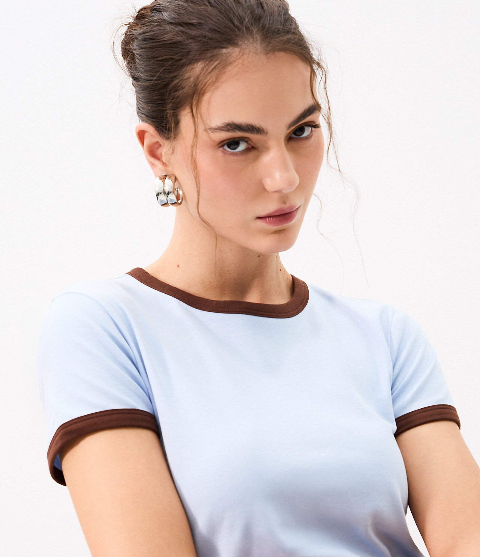 Blusa Baby Look em Algodão Peruano com Gola Contrastantes Azul 5
