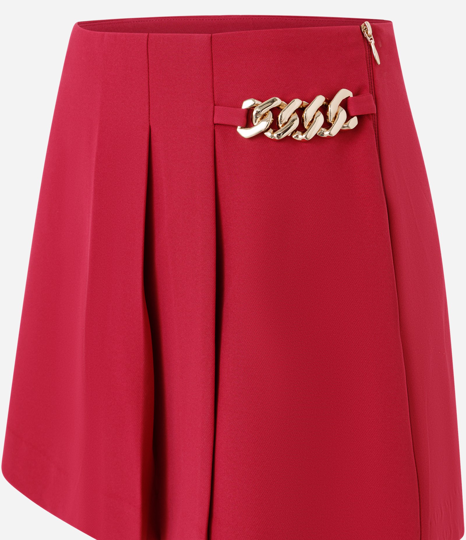 Short Saia Alfaiatado com Corrente Metálica Vermelho Cereja 2