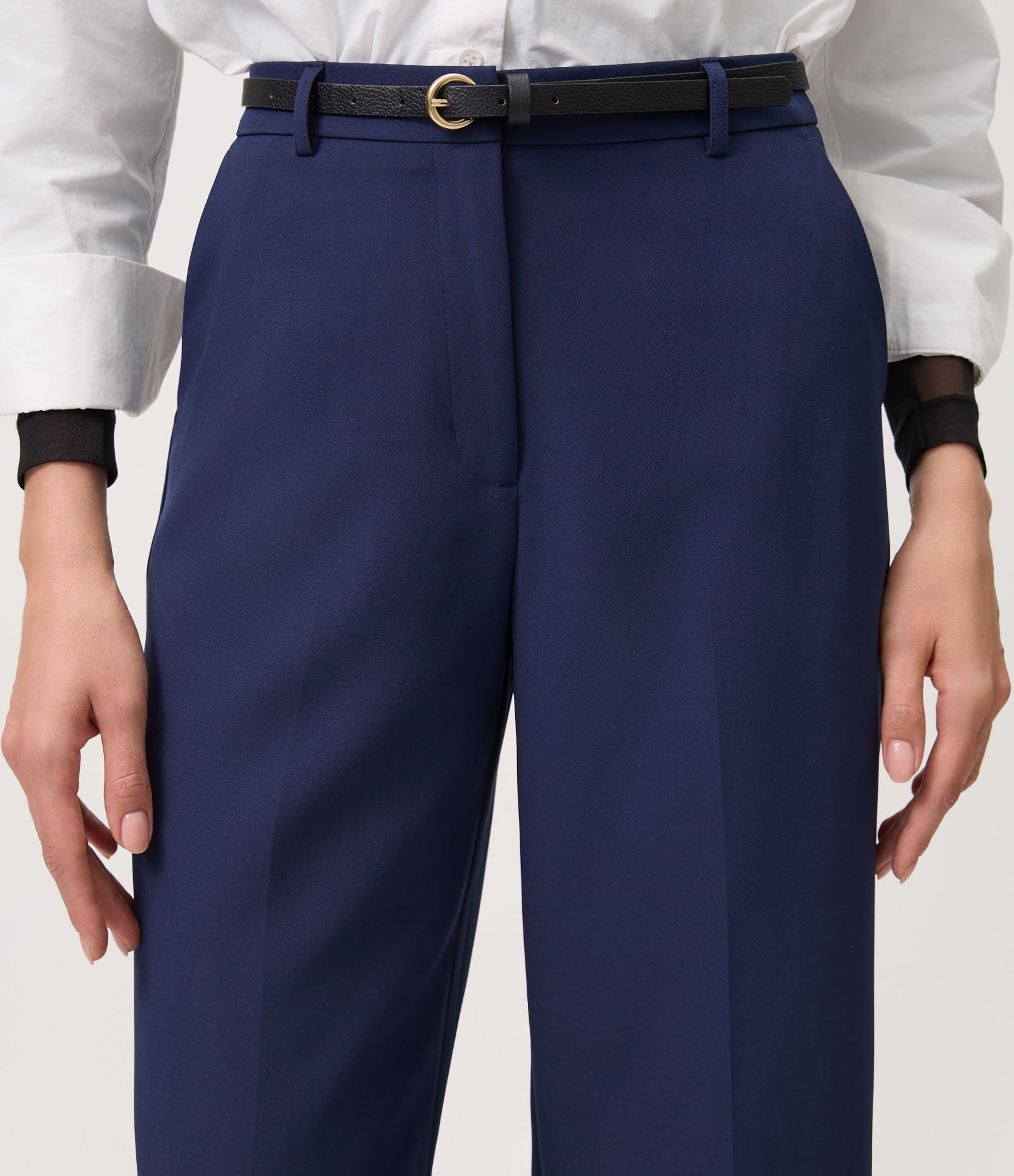 Calça Reta Alfaiatada com Cinto Fino em PU Azul 4