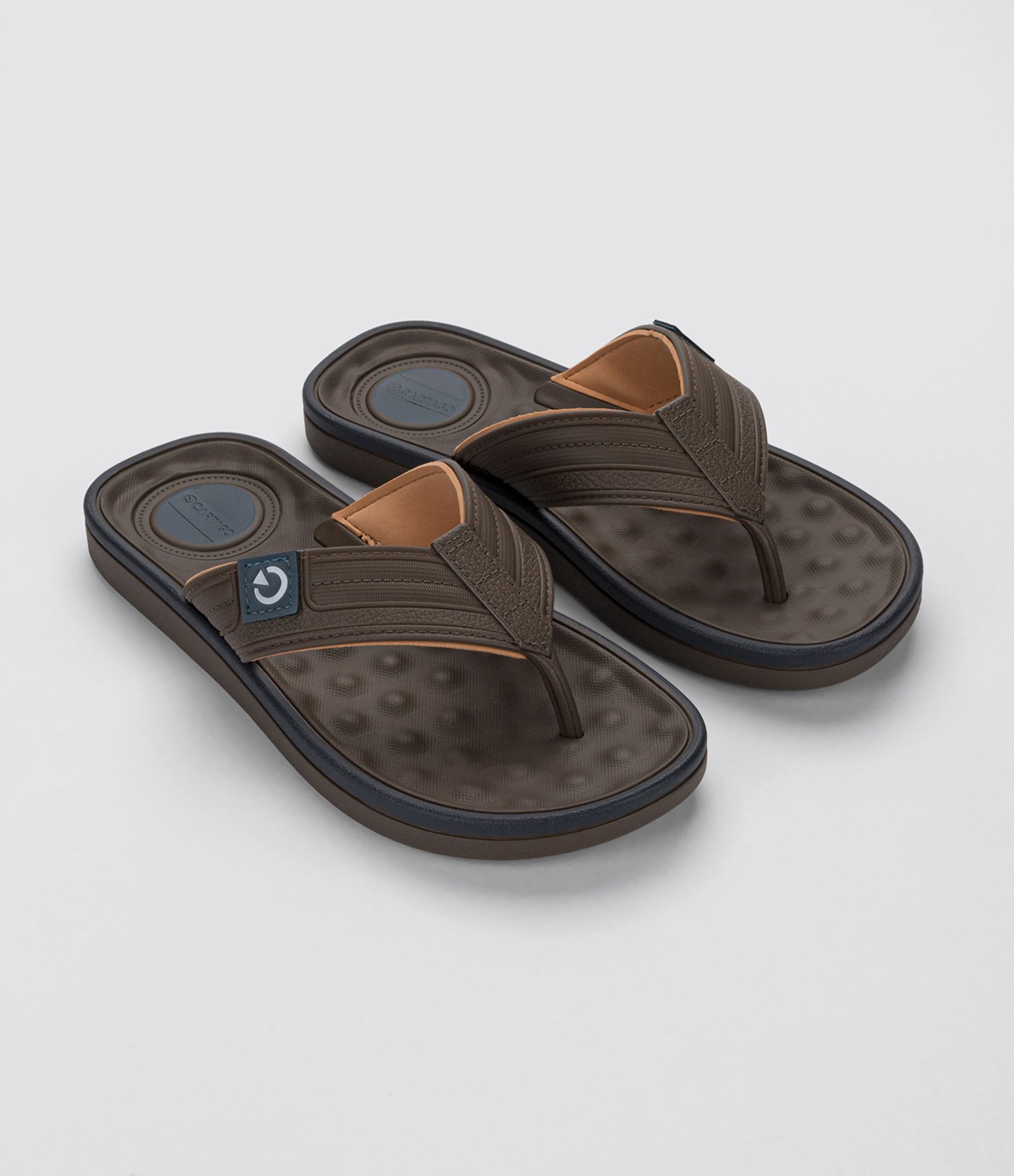 Chinelo Casual de Dedo com Palmilha Massageadora Marrom 1