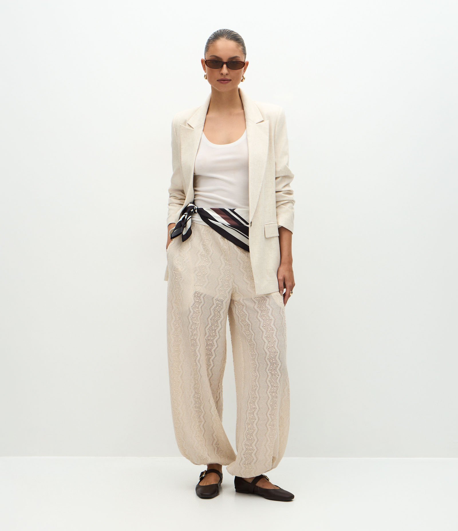 Calça Aladim em Malha Texturizada com Elástico na Cintura Branco 1