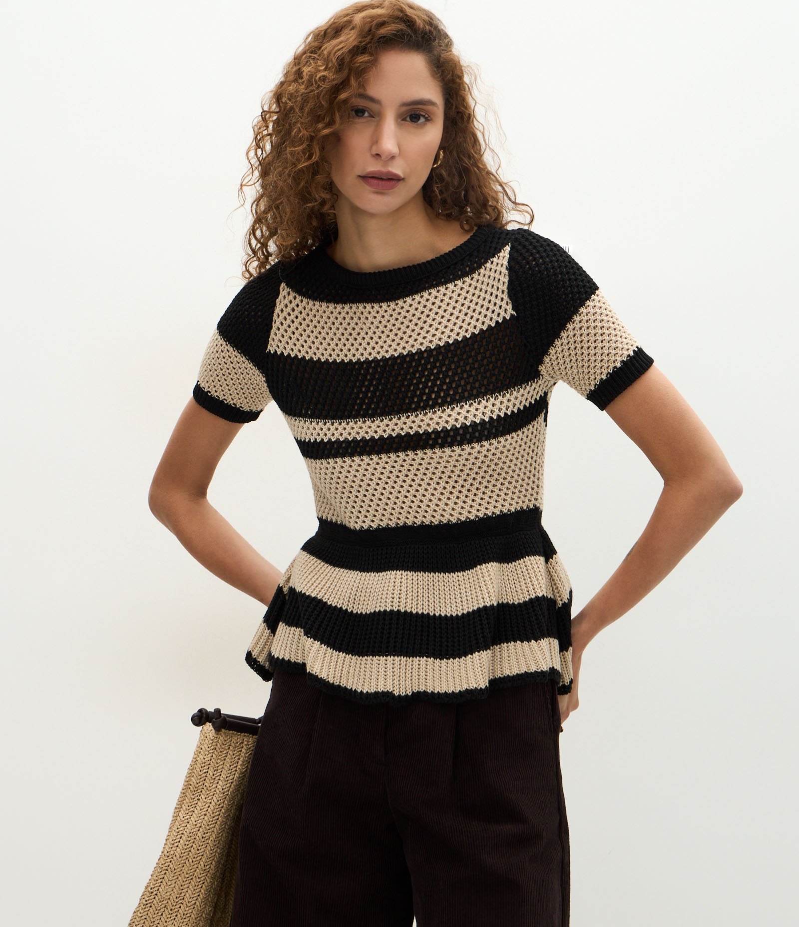 Blusa Peplum Em Tricô com Estampa Listrada Off White/Preto 1