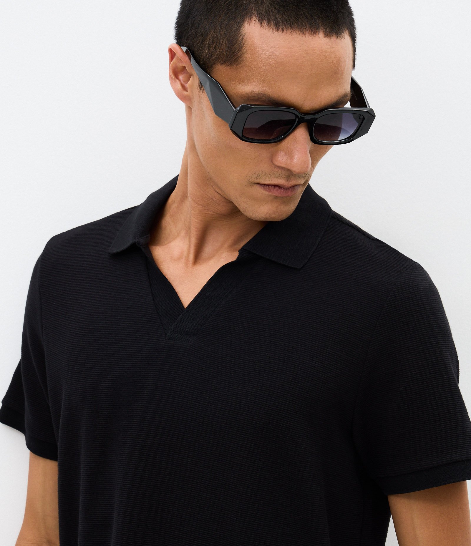 Polo Canelada em Algodão Preto 3