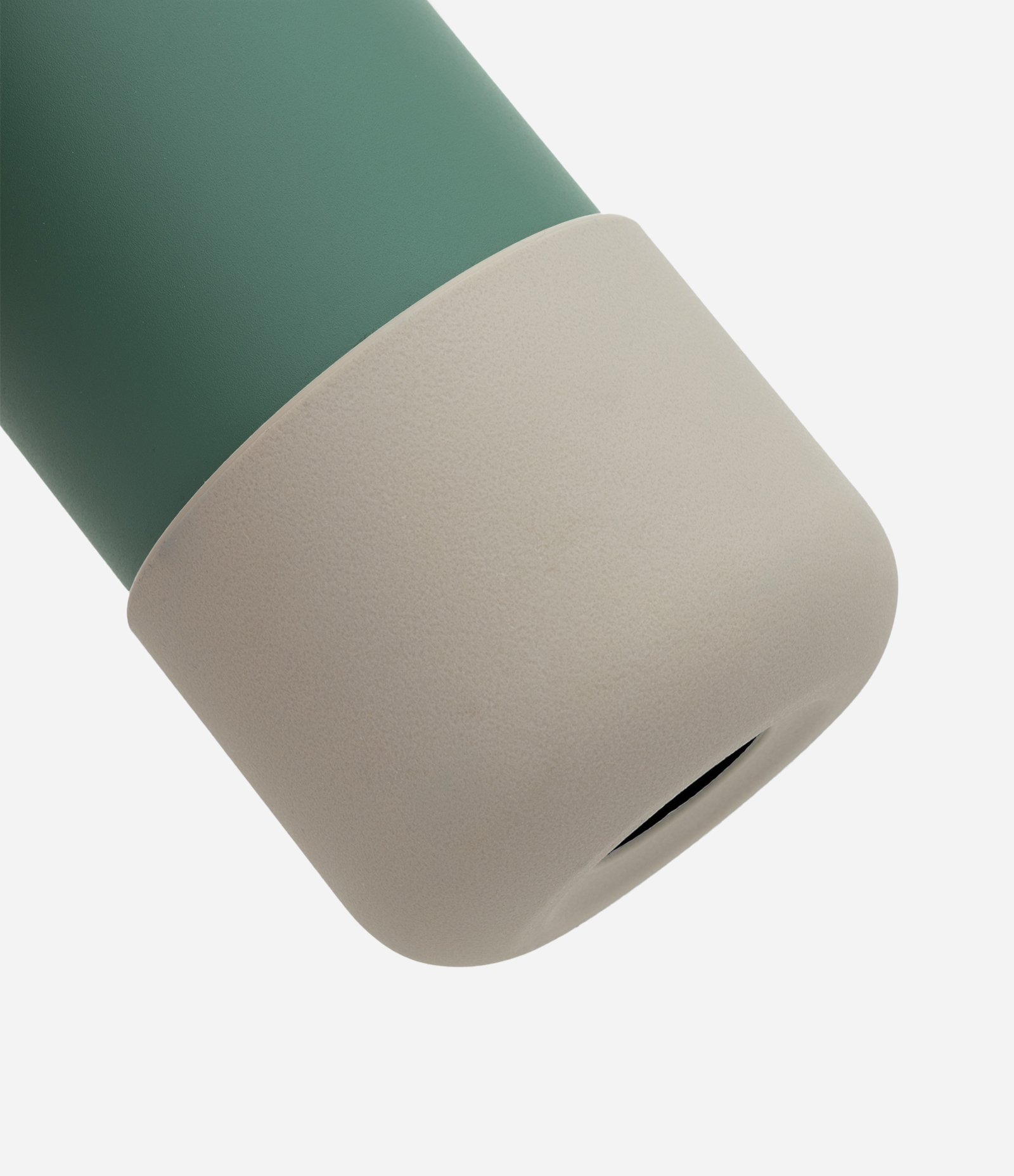 Garrafa Térmica em Aço Inoxidável com Alça de Silicone 750ml Verde 3