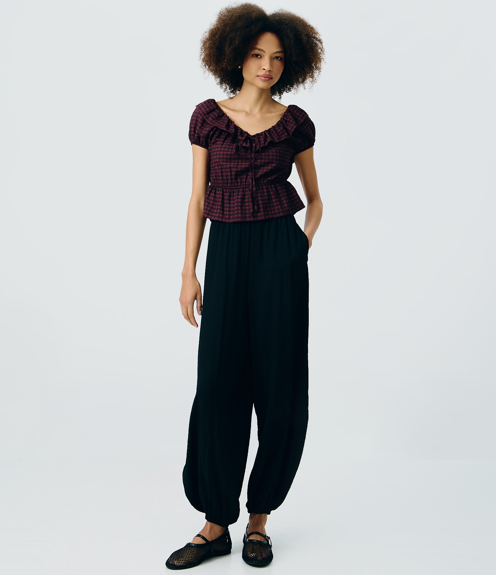 Blusa Bata em Viscose Xadrez com Amarração e Babado Vermelho 2