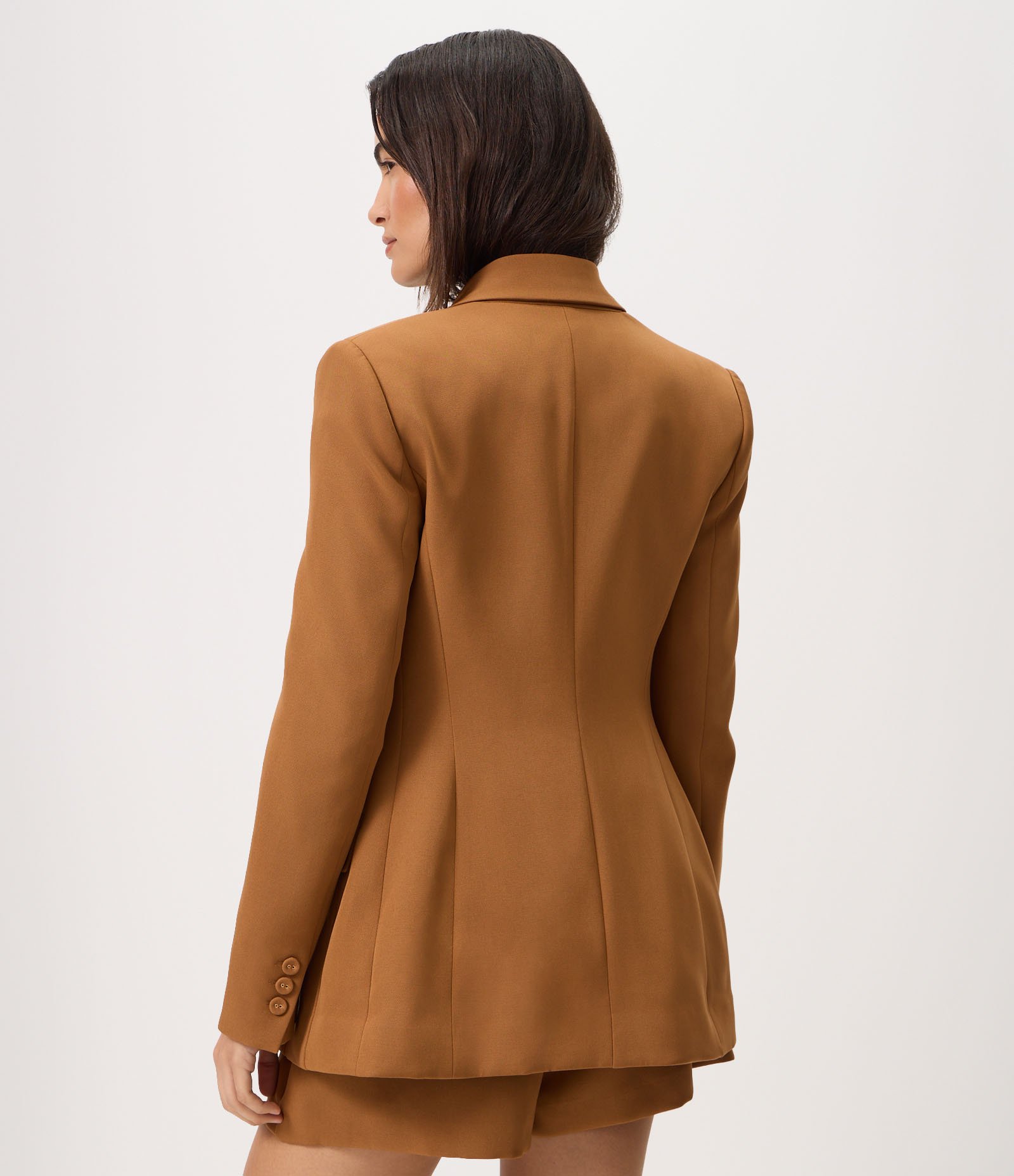 Blazer Slim Alfaiatado com Botões e Bolsos Frontais Caramelo 4