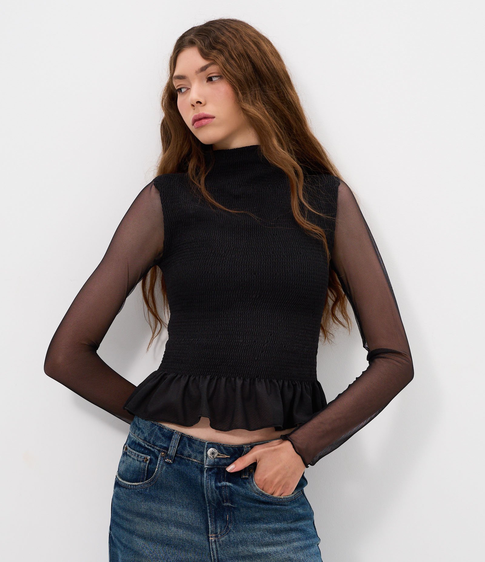 Blusa Peplum em Tule com Transparência na Manga Preto 1