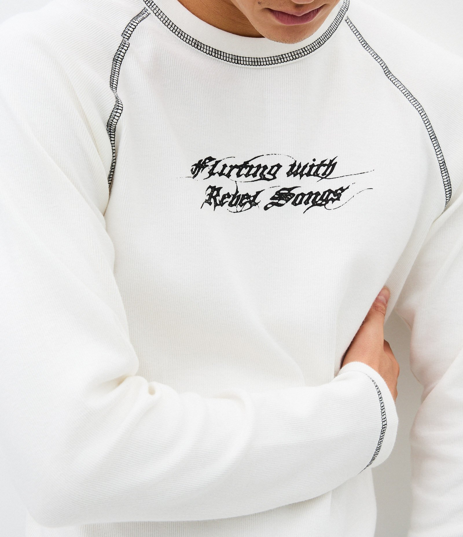 Camiseta Muscle em Ribana com Lettering Frontal Branco 4