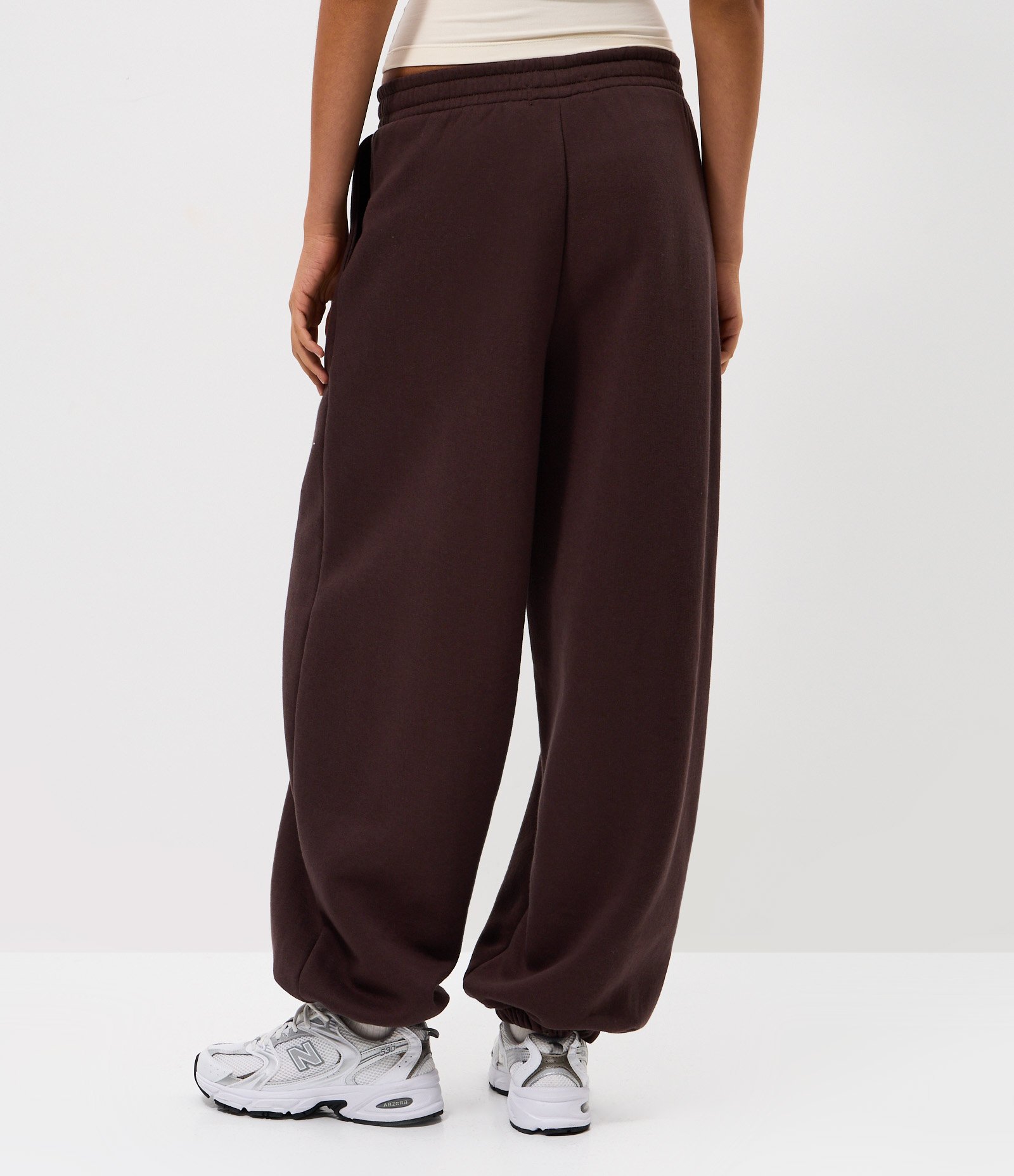 Calça Aladim em Moletom Marrom 4