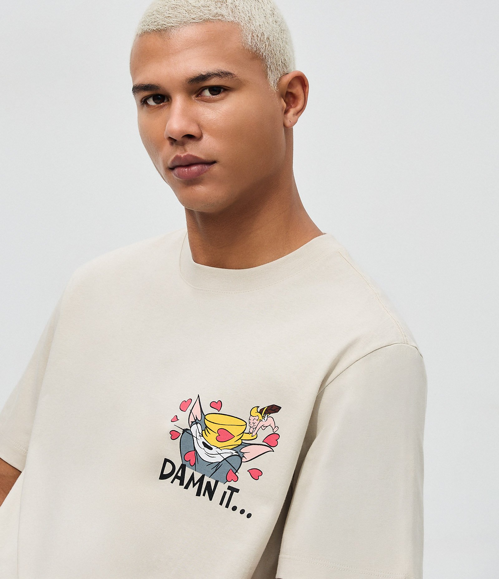 Camiseta Comfort Tom Apaixonado Bege 3