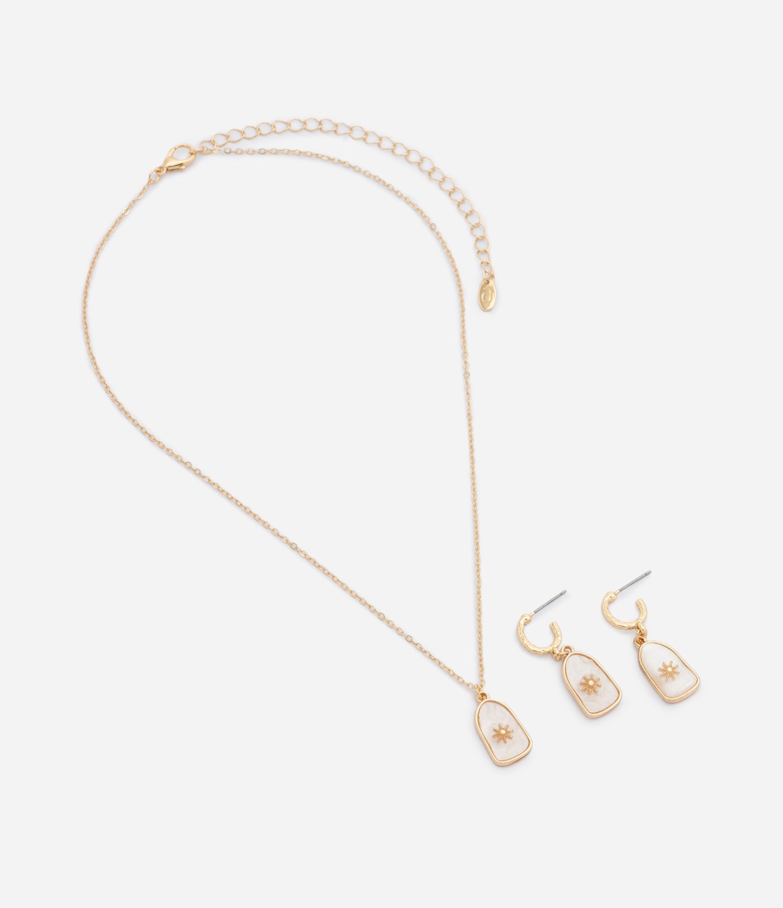 Conjunto de Colar Curto e Brinco com Madrepérola Dourado 2
