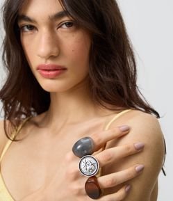 Kit 03 Anéis com Resina Marmorizada e Detalhe de Estrelas