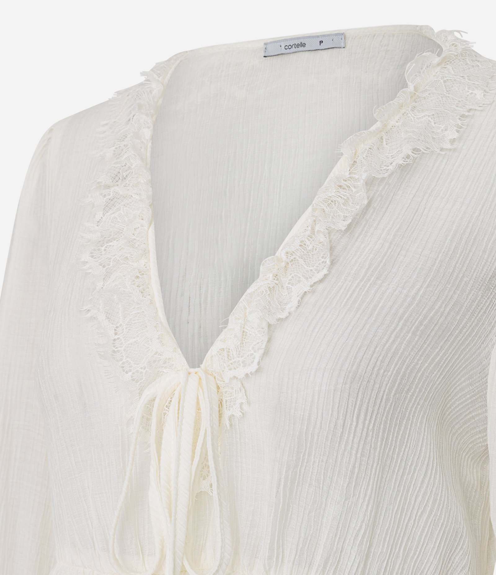 Blusa com Aplicação de Renda no Decote Branco 6