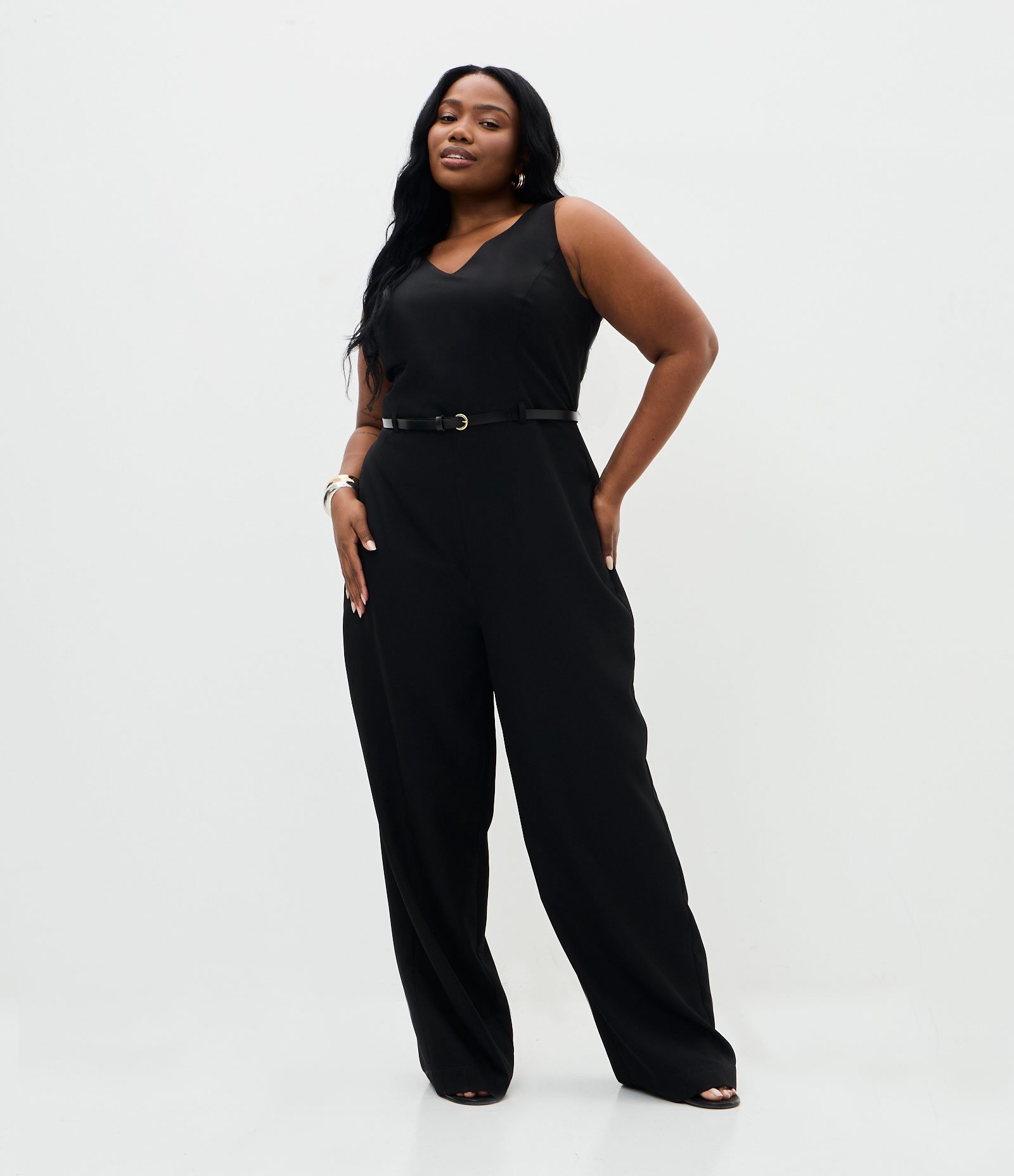 Macacão Longo Pantalona em Alfaiataria com Cinto Curve & Plus Size Preto 1