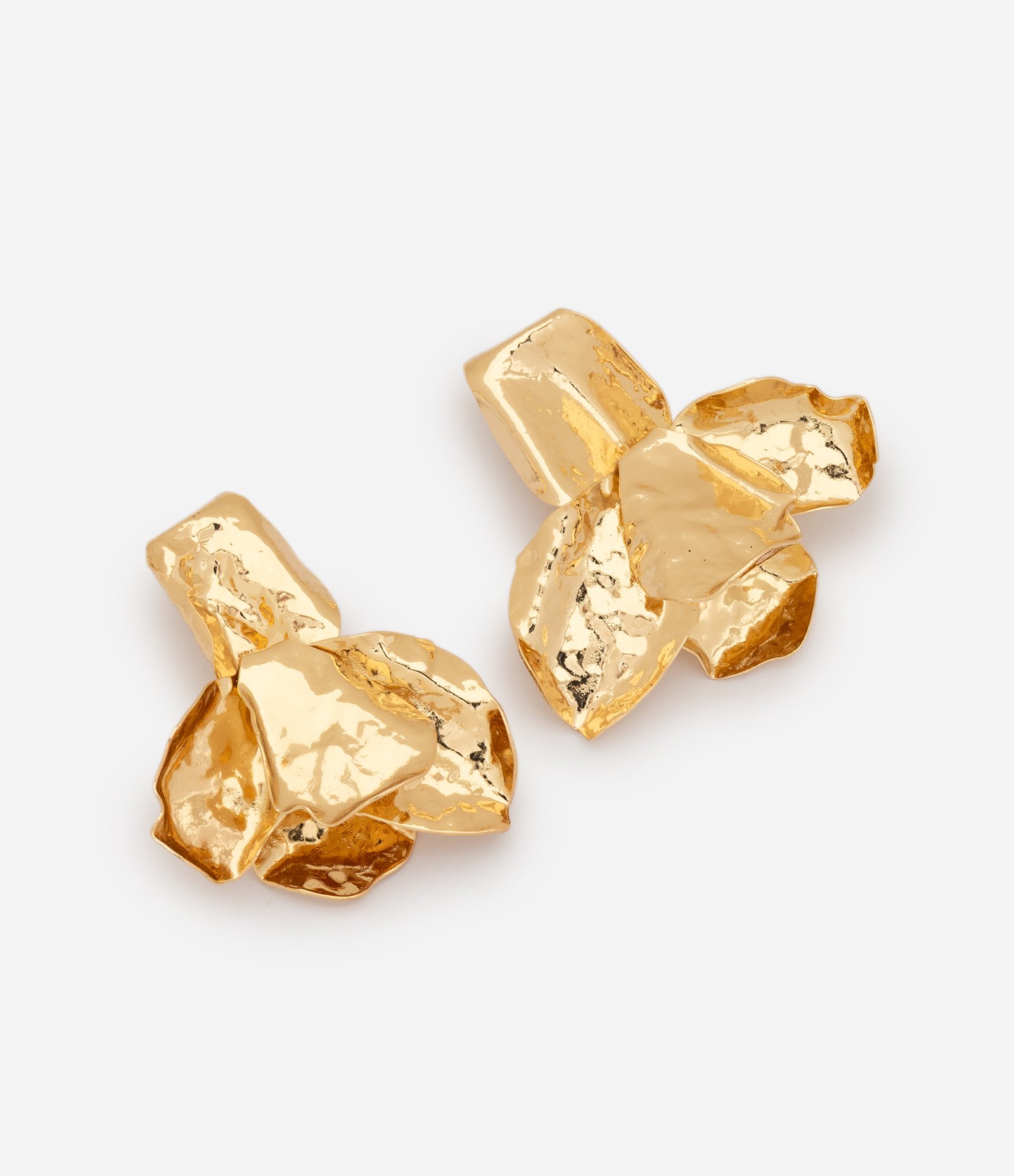 Brinco Médio em Metal com Formato de Flor Orgânica Dourado 1