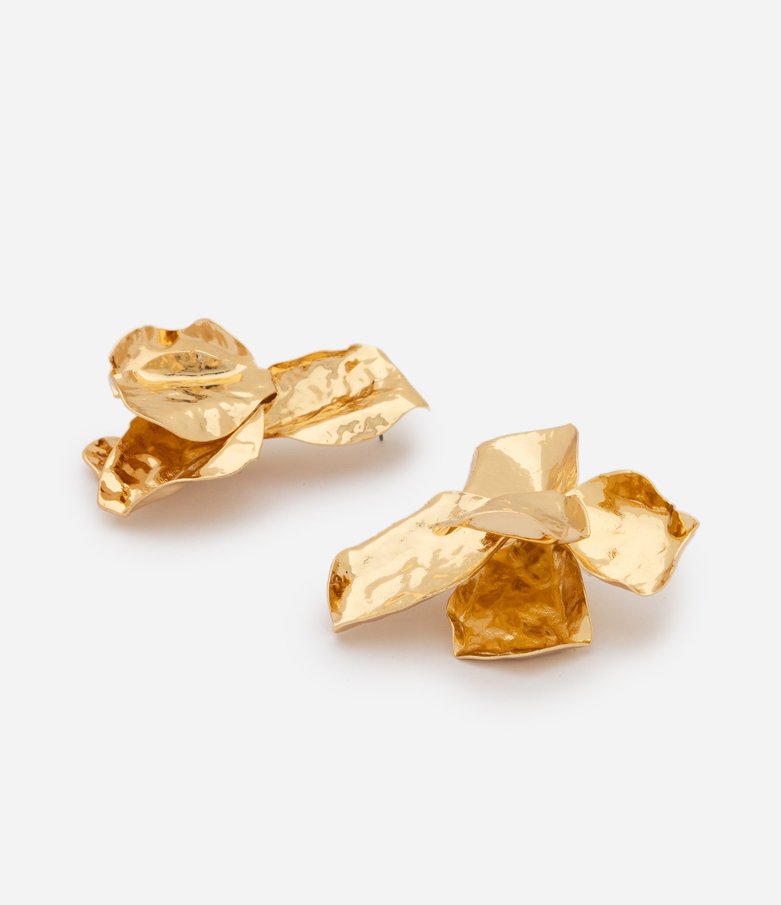 Brinco Médio em Metal com Formato de Flor Orgânica Dourado 2