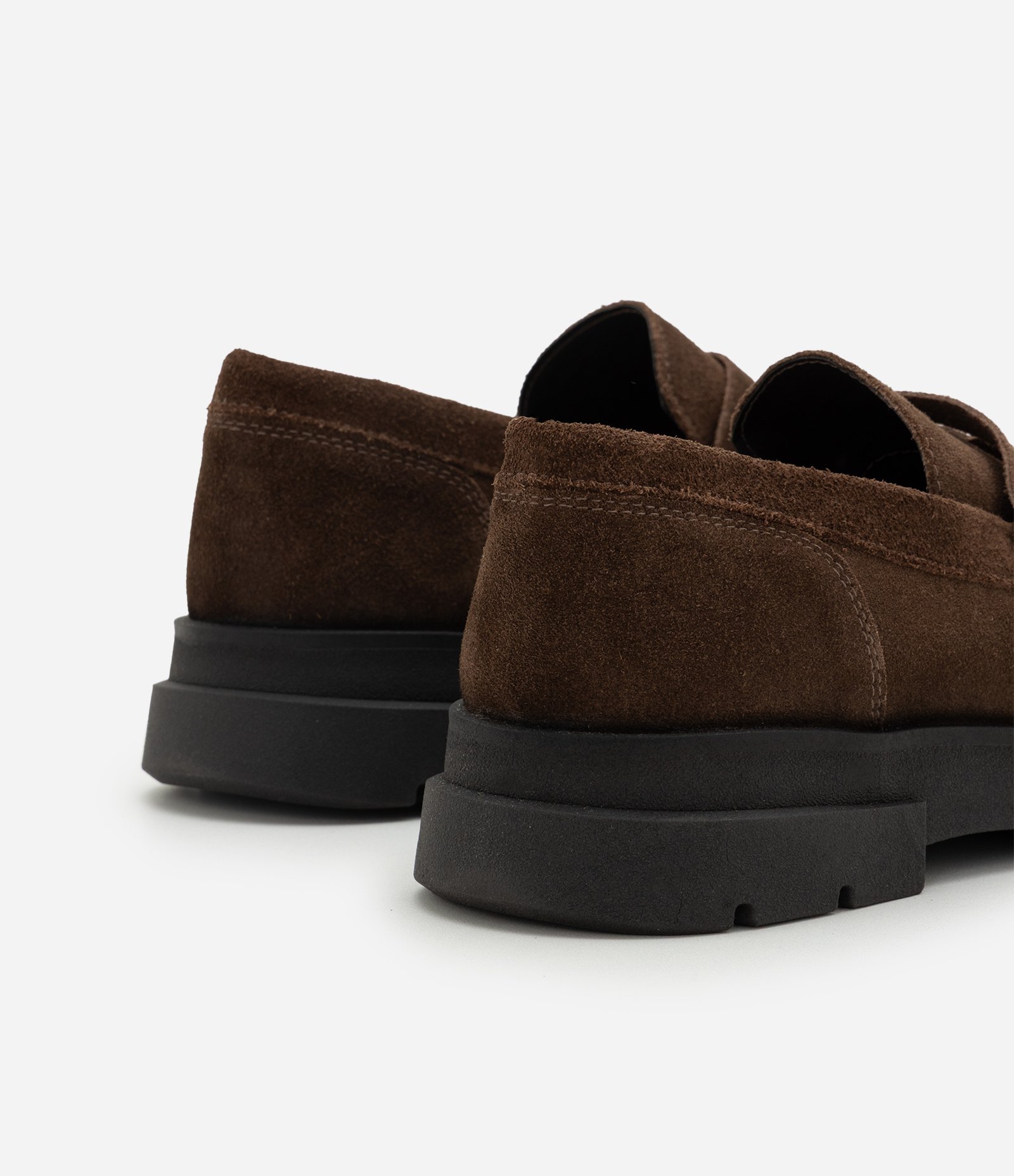 Sapato Loafer em Couro Camurça Marrom 5