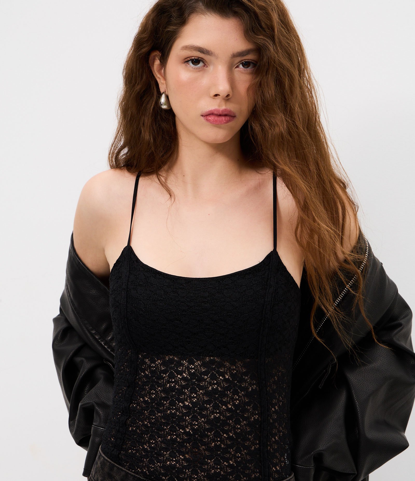 Body Alcinha em Renda Texturizada com Estrutura Corsetada Preto 3