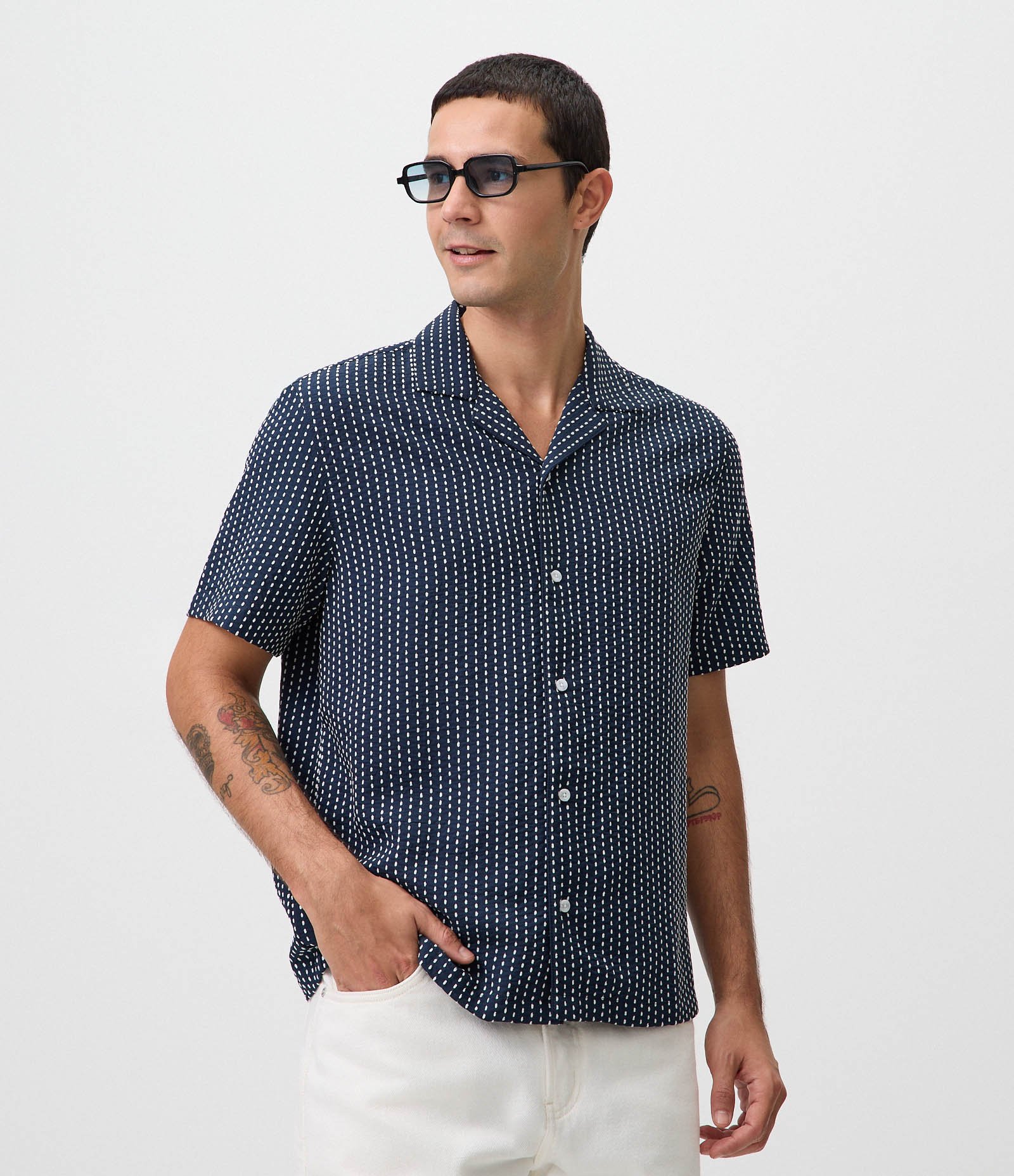 Camisa com Textura Ponto Picado Azul 1