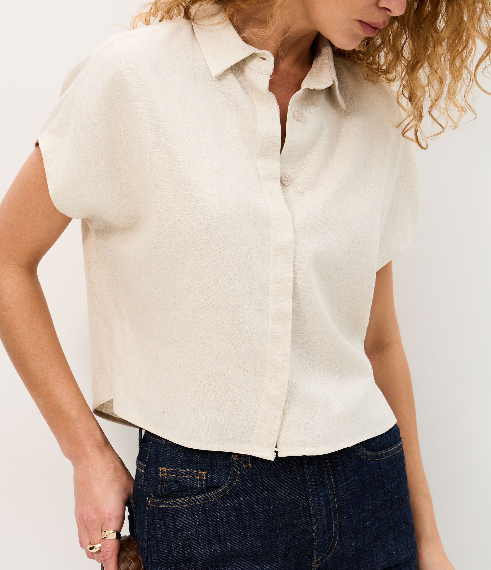Blusa em Viscolinho com Colarinho na Gola e Sem Cava Branco 5