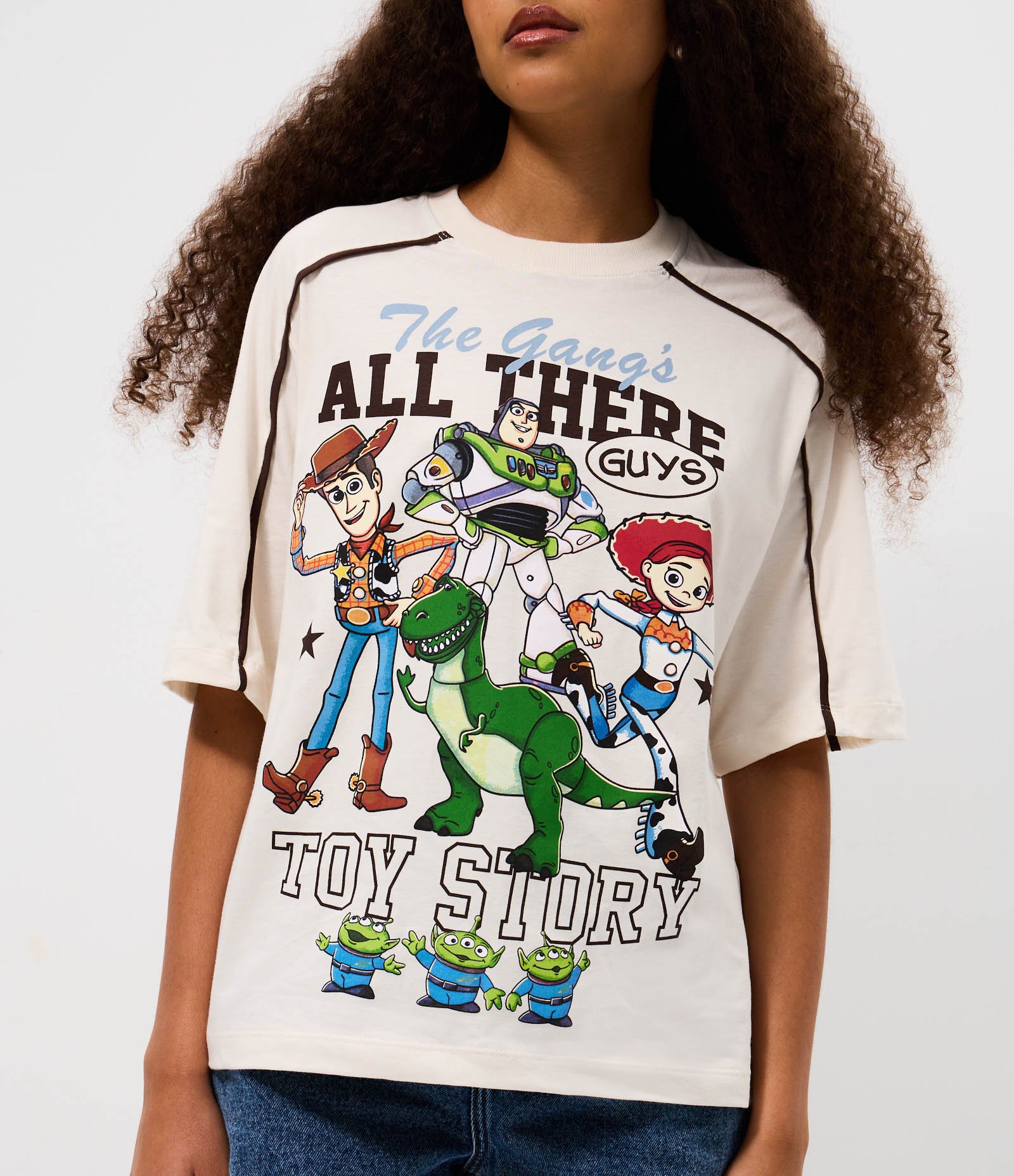 Camiseta com Cava Deslocada e Estampa Toy Story Off White 3