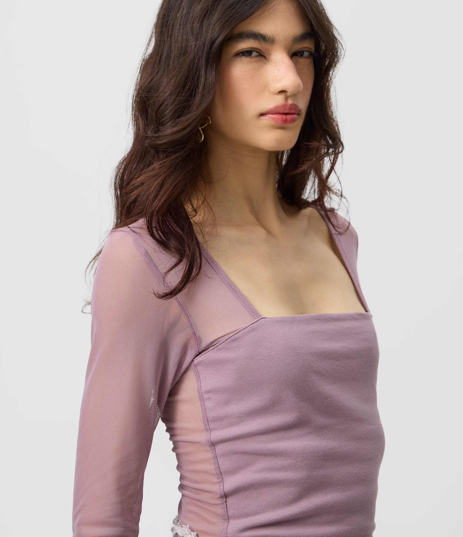 Blusa Manga Longa em Tule com Decote Quadrado Roxo 3