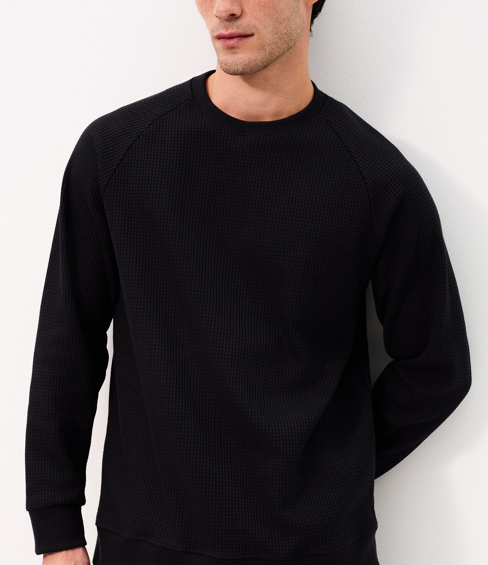Blusão em Meia Malha com Textura Waffle Preto 3
