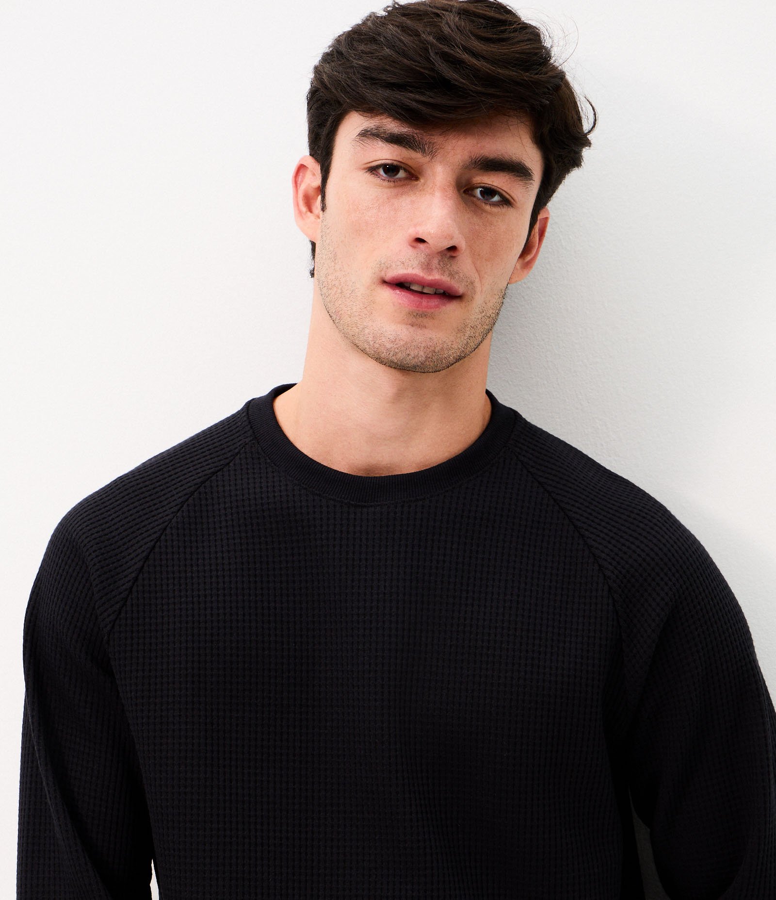 Blusão em Meia Malha com Textura Waffle Preto 4