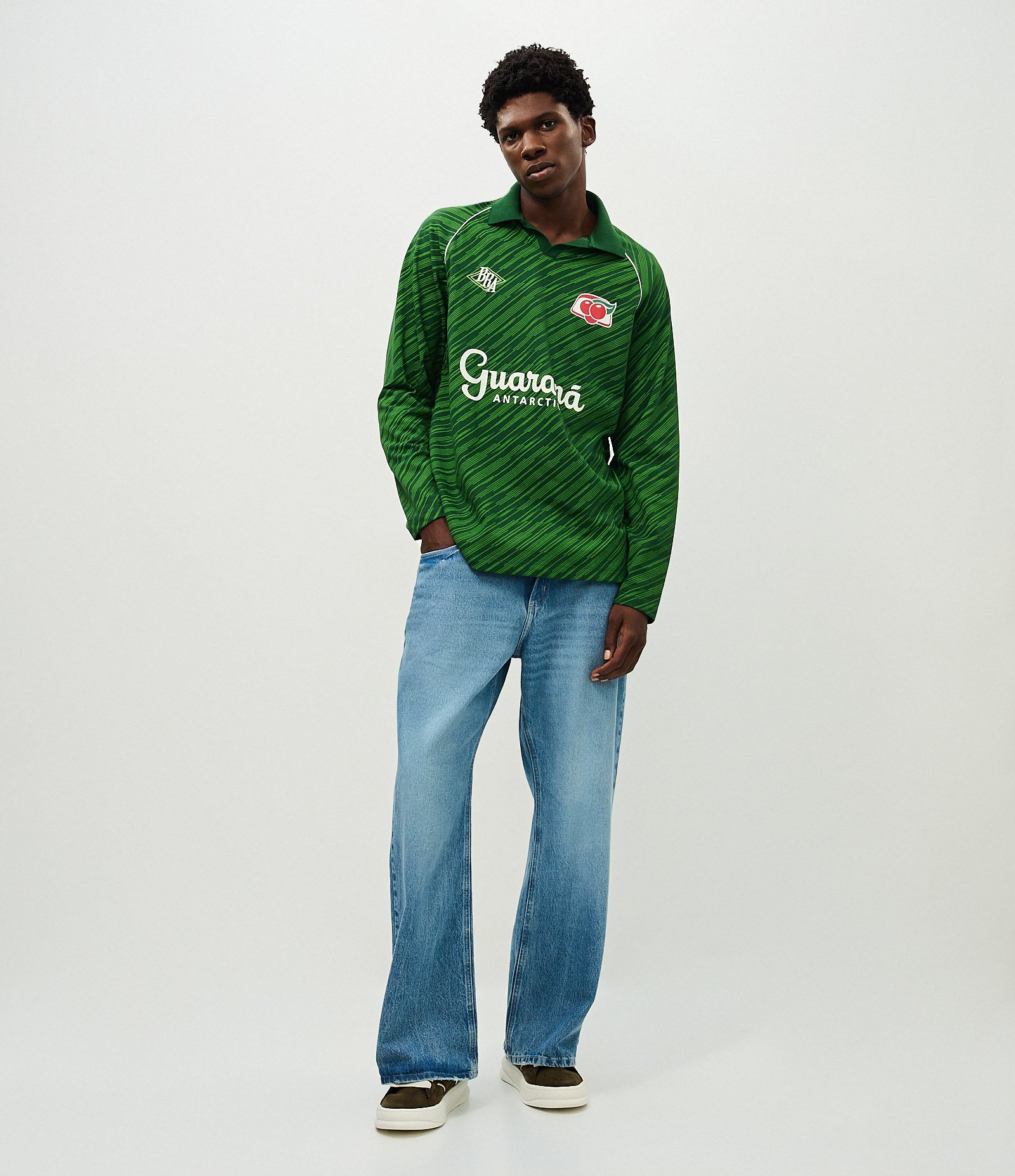 Camiseta Oversized com Gola Polo e Estampa Guaraná Verde 2