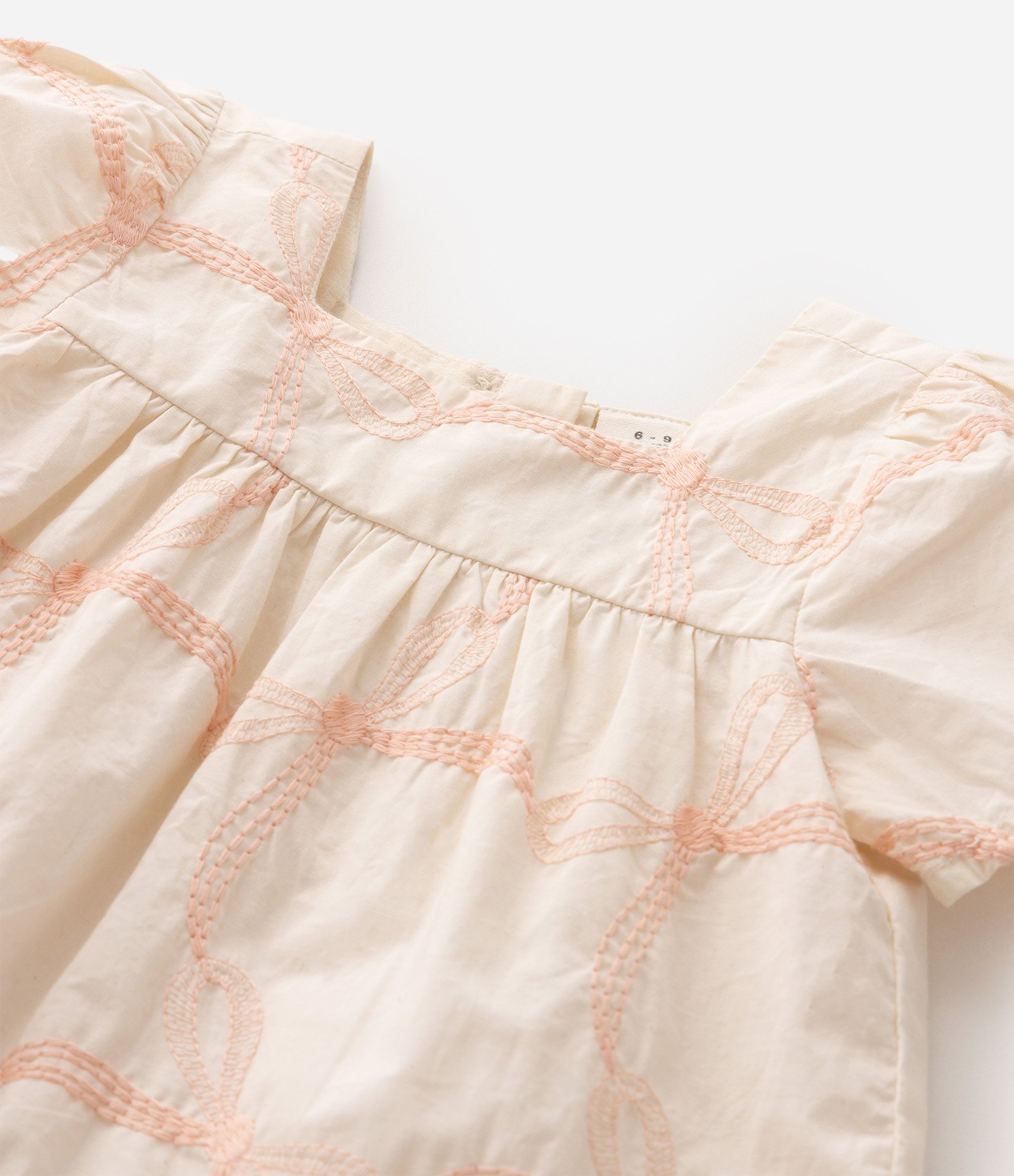 Vestido Bebê Em Tricoline - Tam 3 a 18 Meses Bege 5