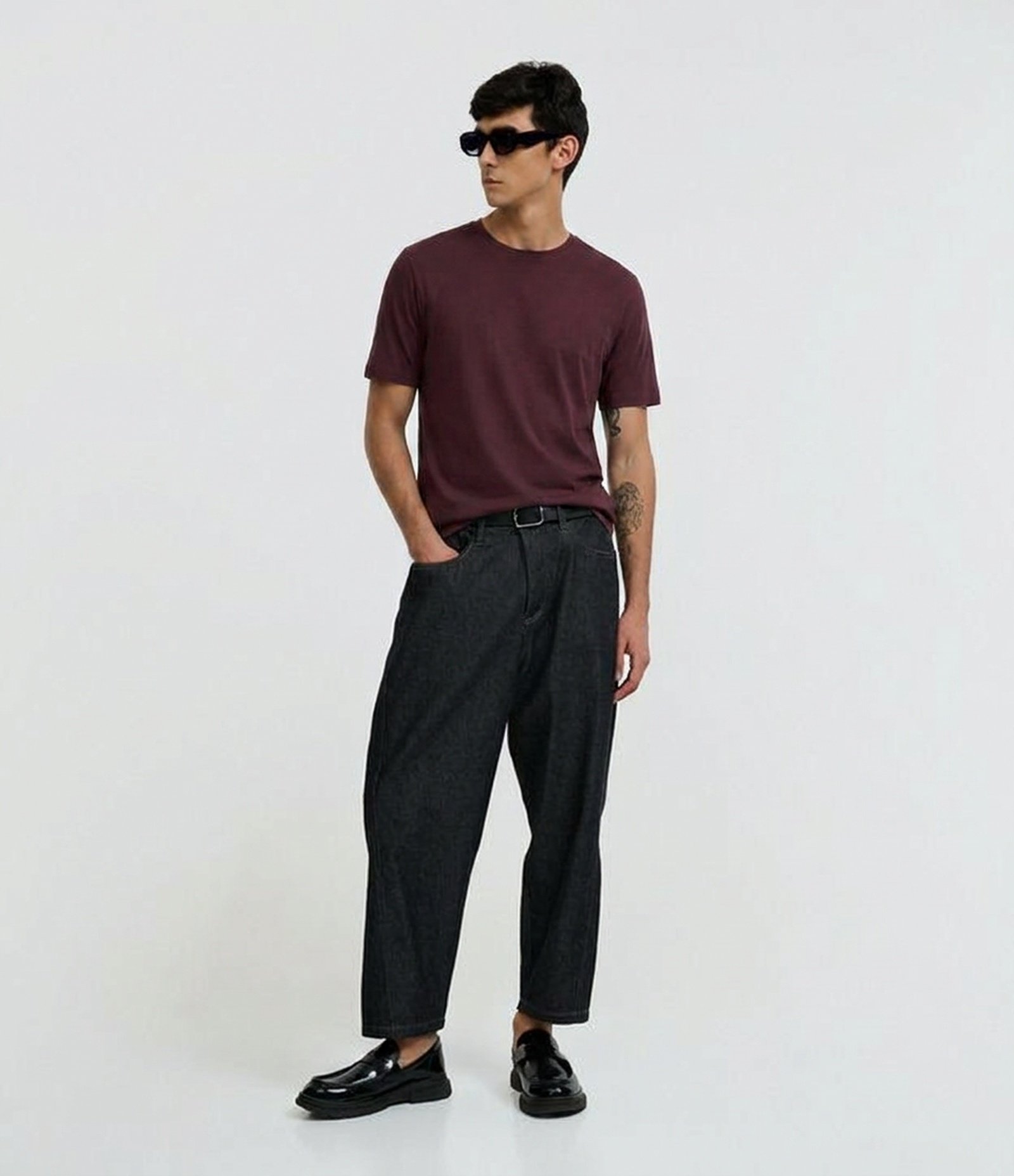 Camiseta Slim Básica em Algodão Peruano com Gola Redonda Vinho 1