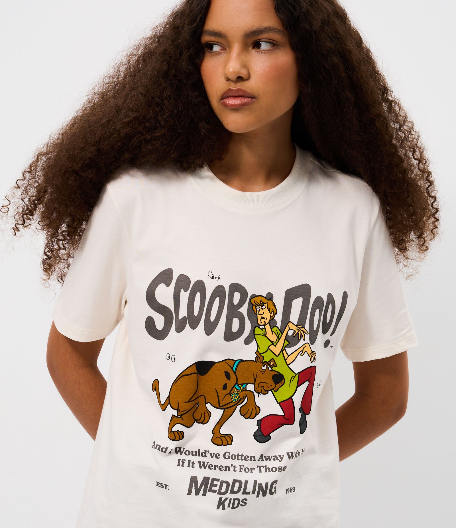 Camiseta Regular em Algodão com Scooby-Doo Estampado Off White 1
