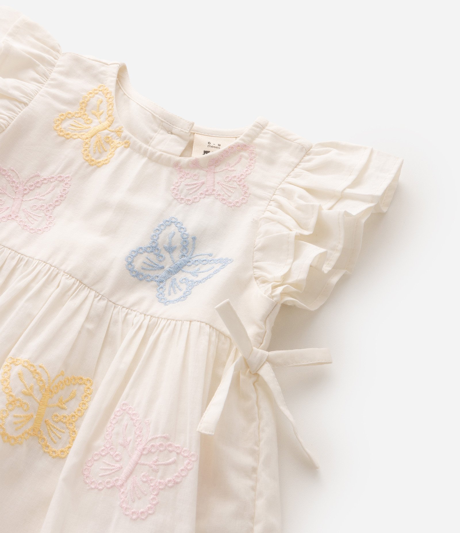 Vestido Infantil em Tricoline com Borboletas e Babados - Tam 0 a 18 Meses Bege 4