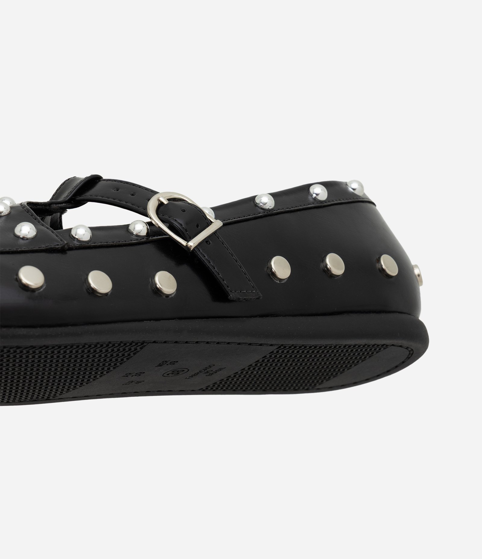 Sapato Estilo Salomé em PU com Aplicação de Tachas Preto 3
